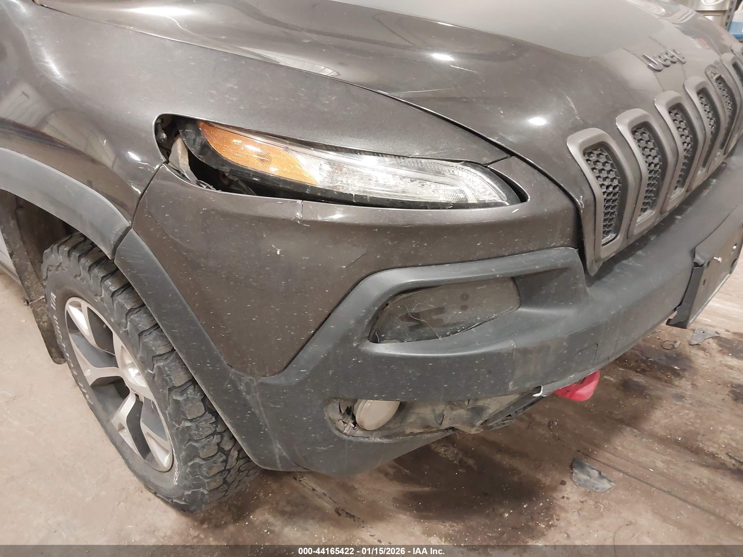 JEEP CHEROKEE image 6