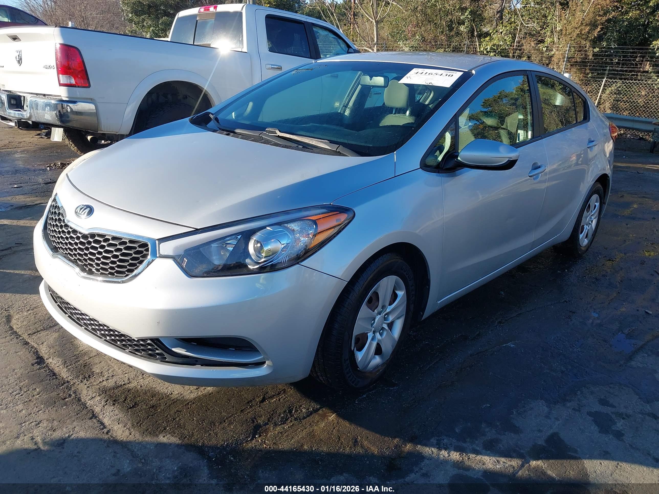 KIA FORTE image 2