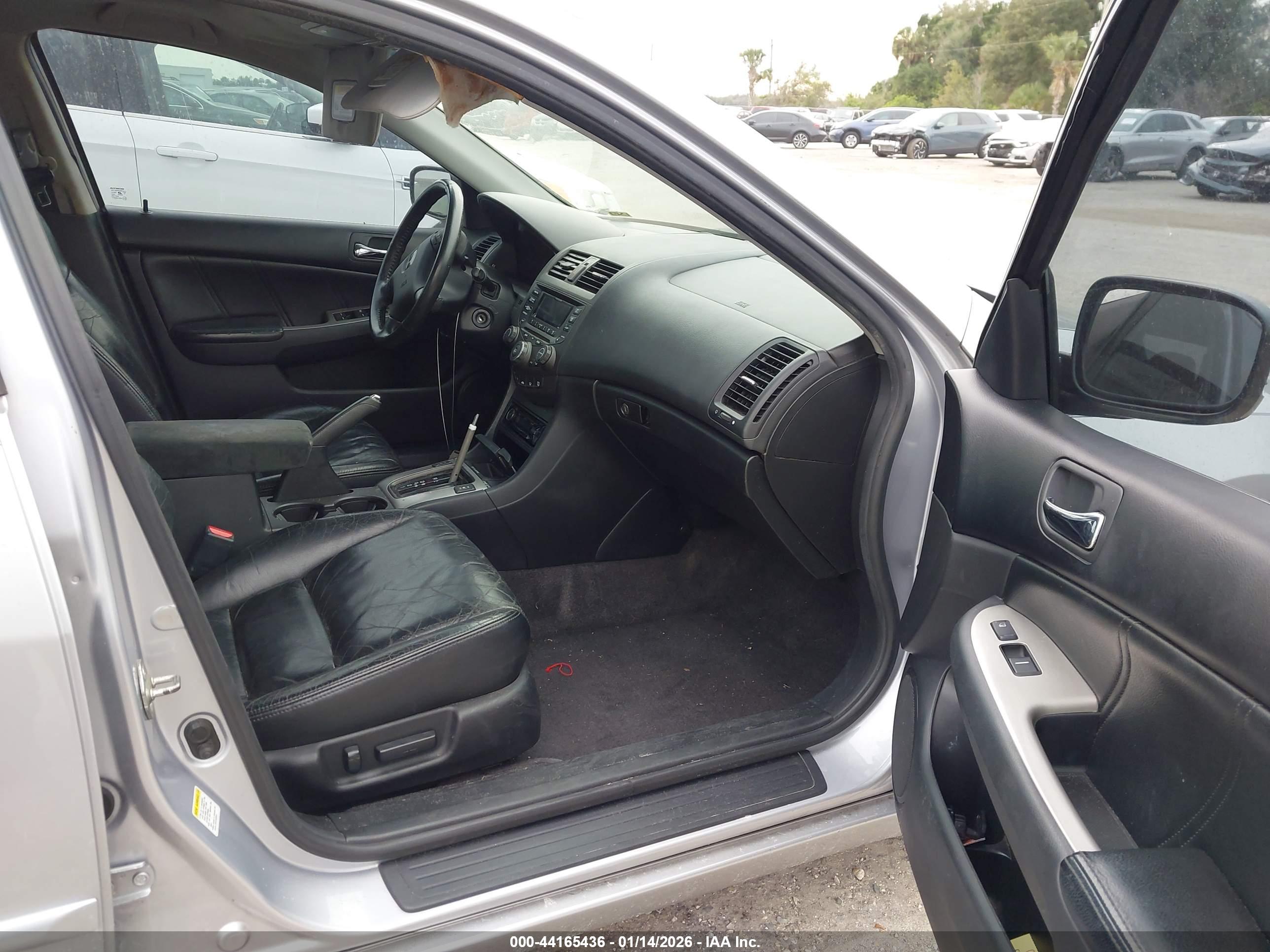 HONDA ACCORD image 5