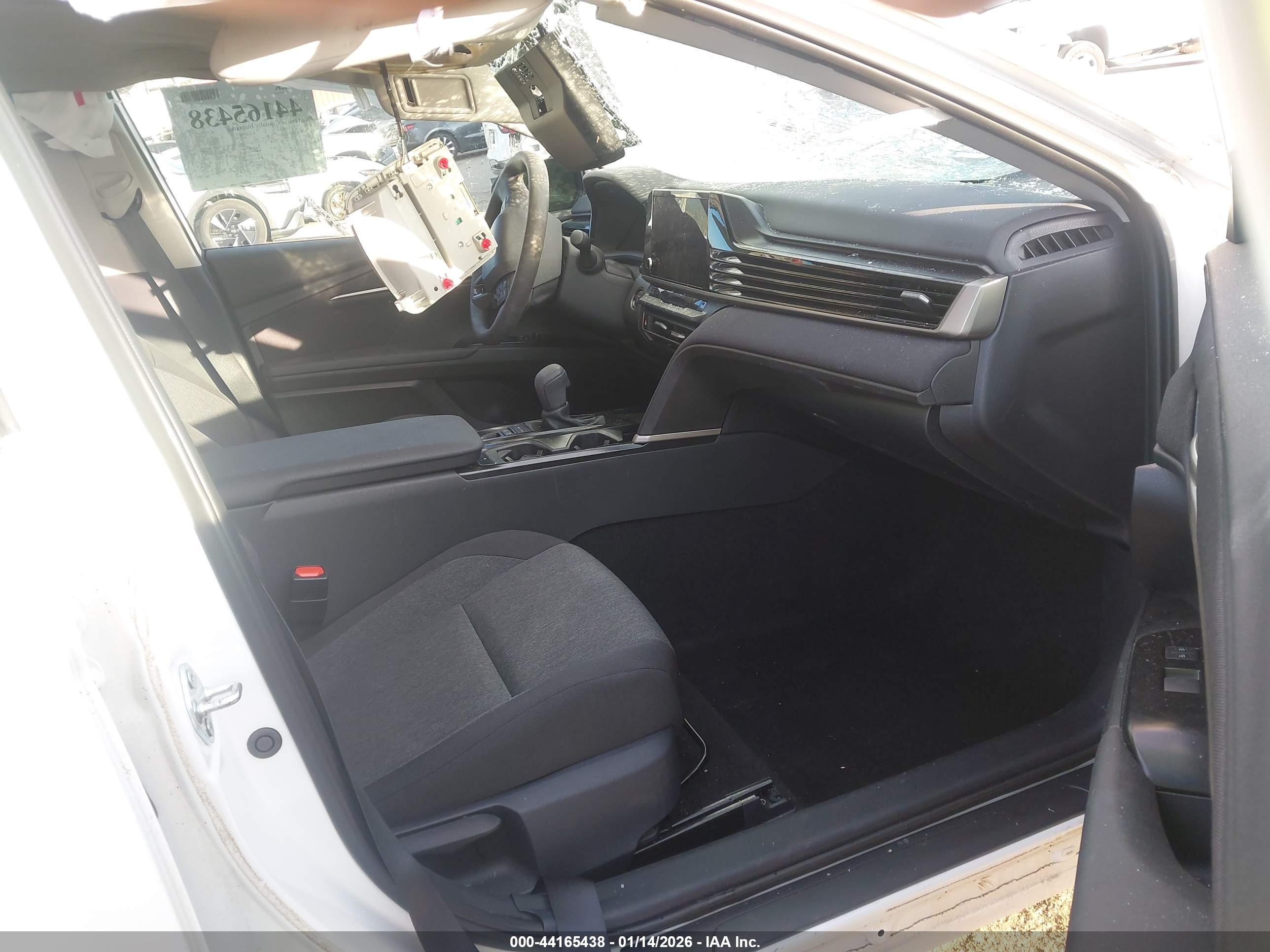 TOYOTA CAMRY image 5