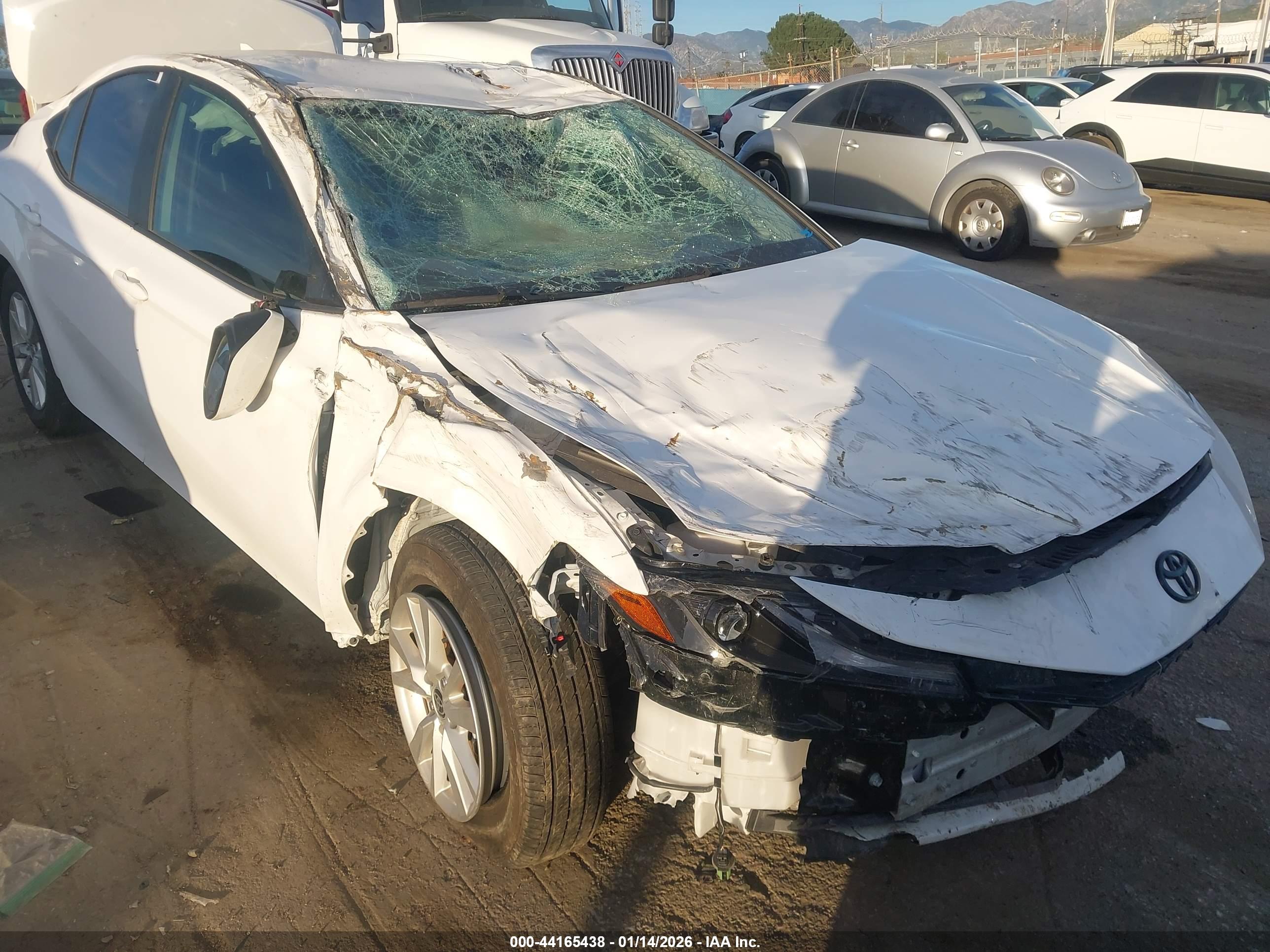 TOYOTA CAMRY image 6
