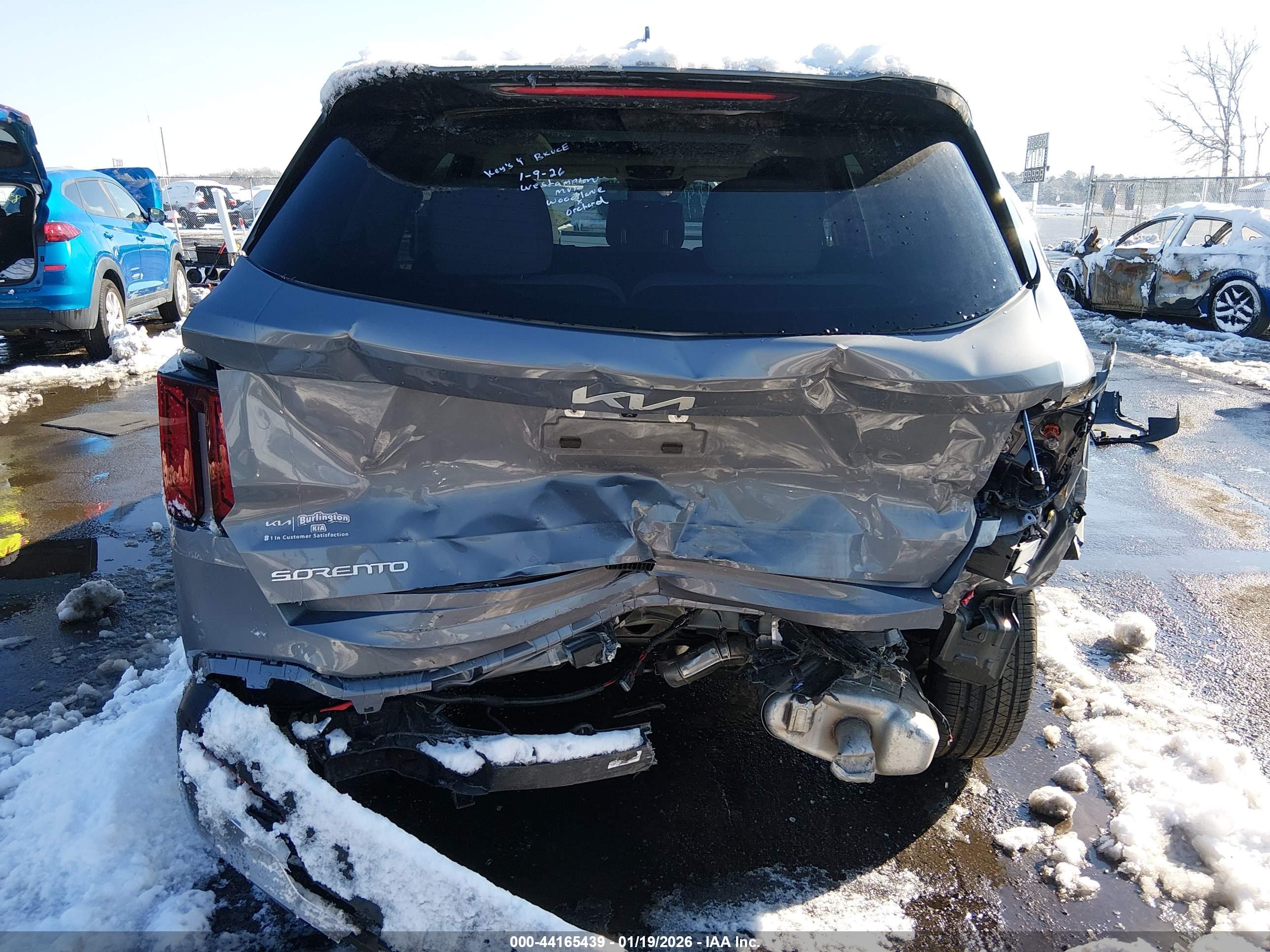 KIA SORENTO image 6