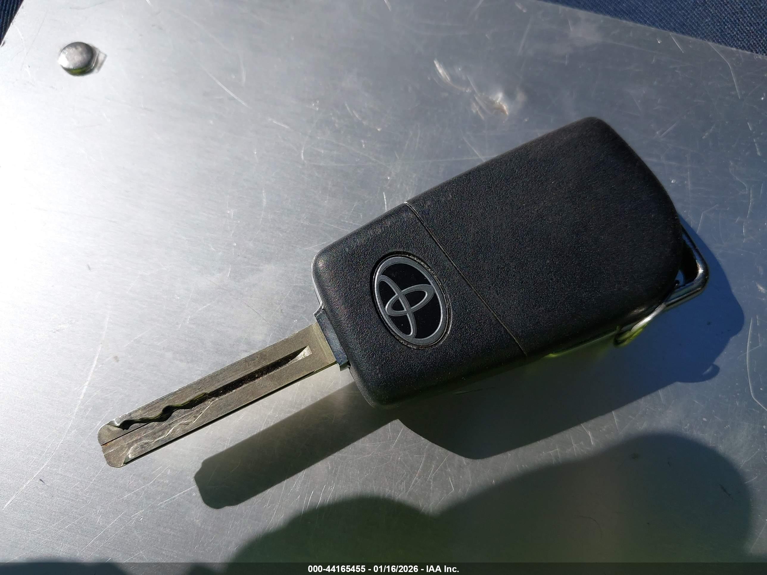 TOYOTA COROLLA image 11