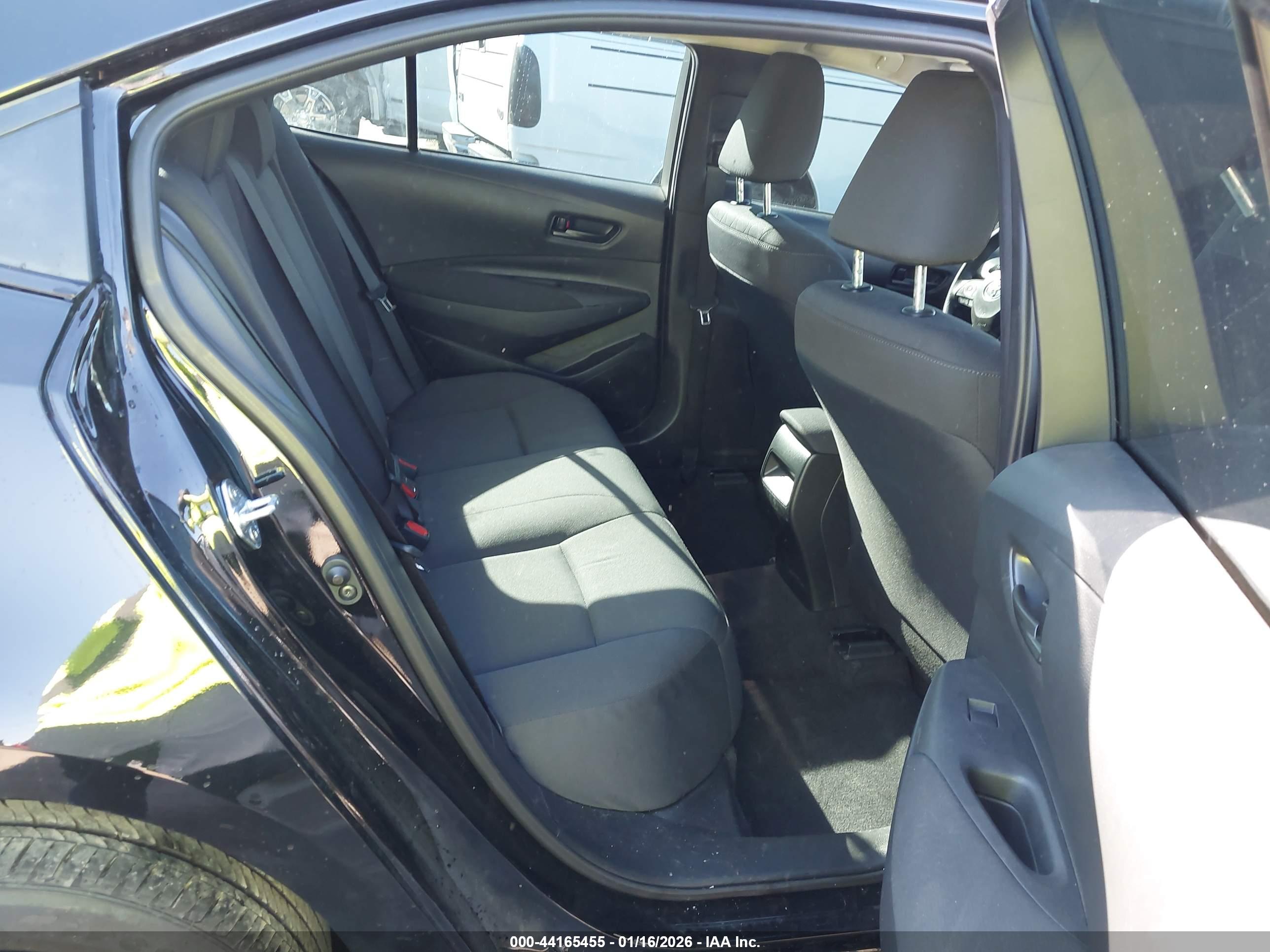 TOYOTA COROLLA image 8