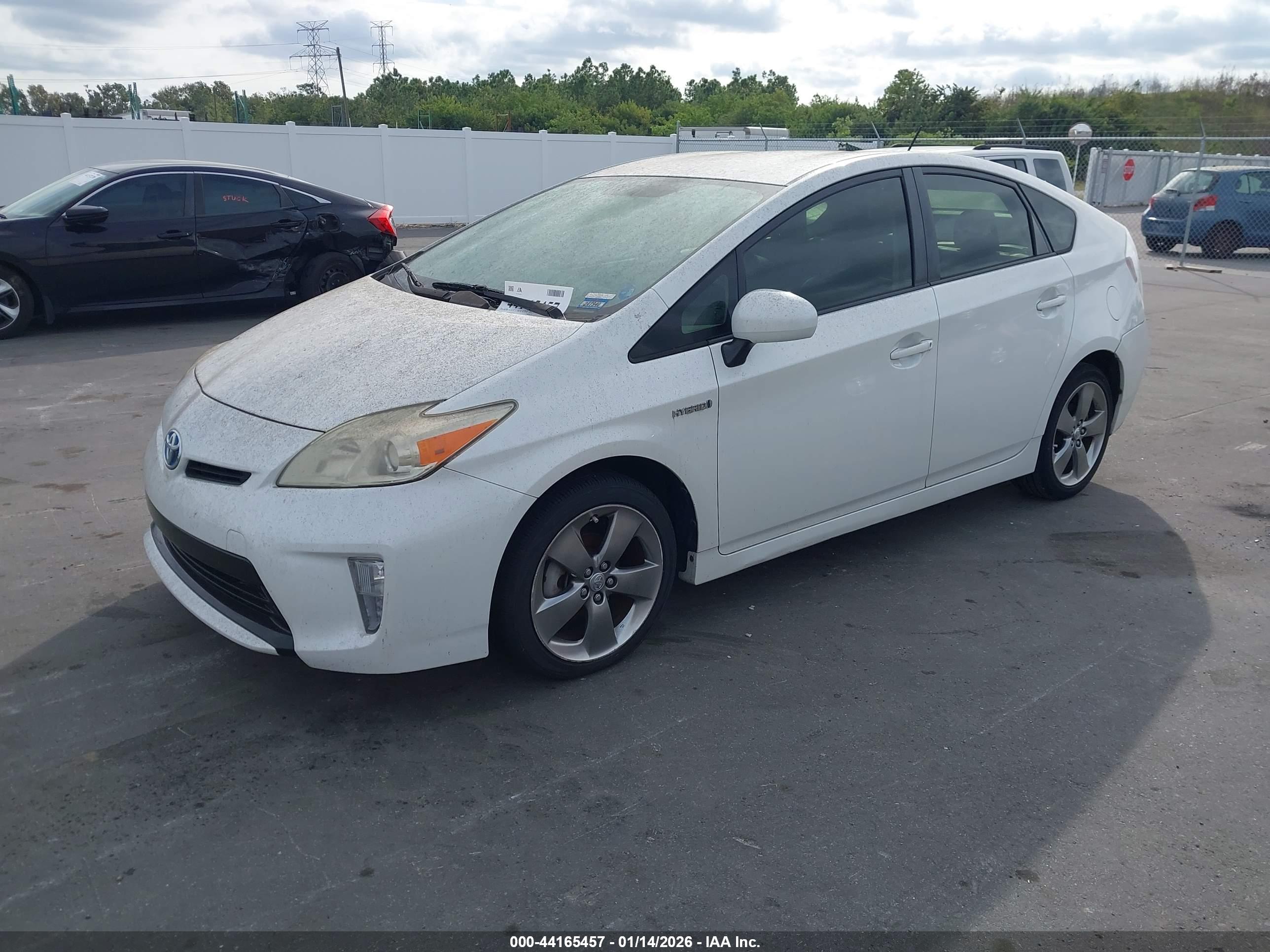 TOYOTA PRIUS image 2