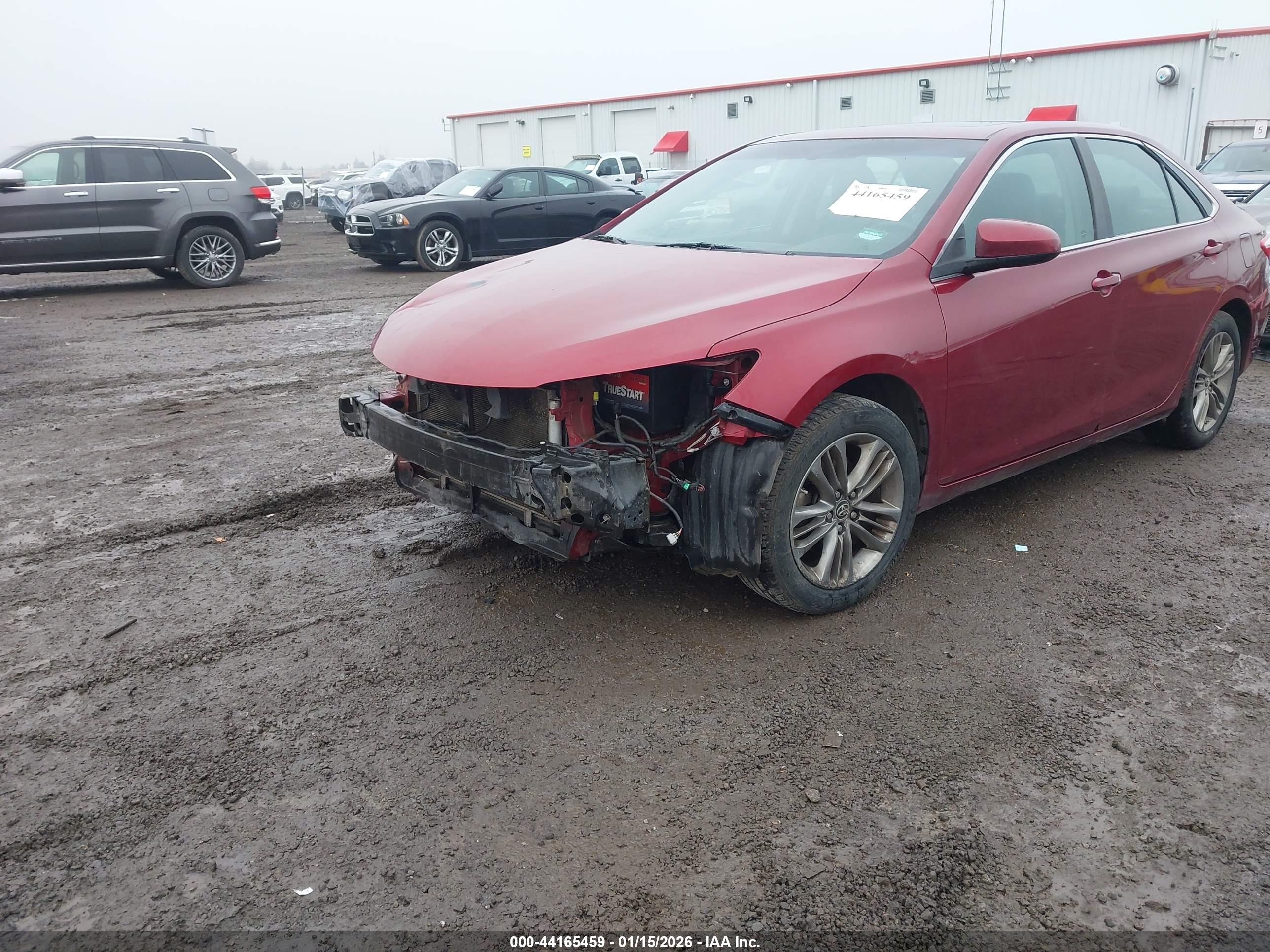 TOYOTA CAMRY image 2