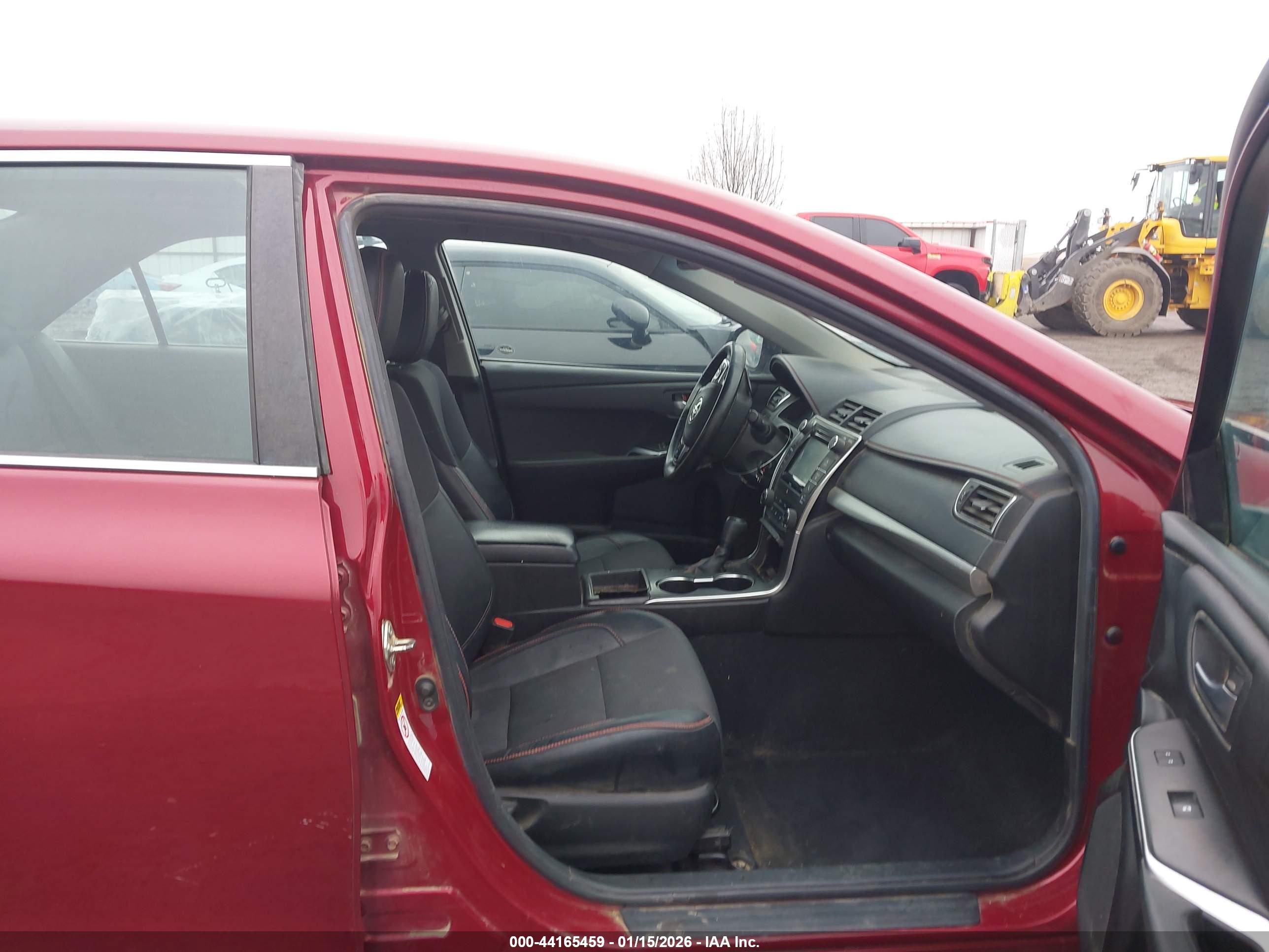 TOYOTA CAMRY image 5
