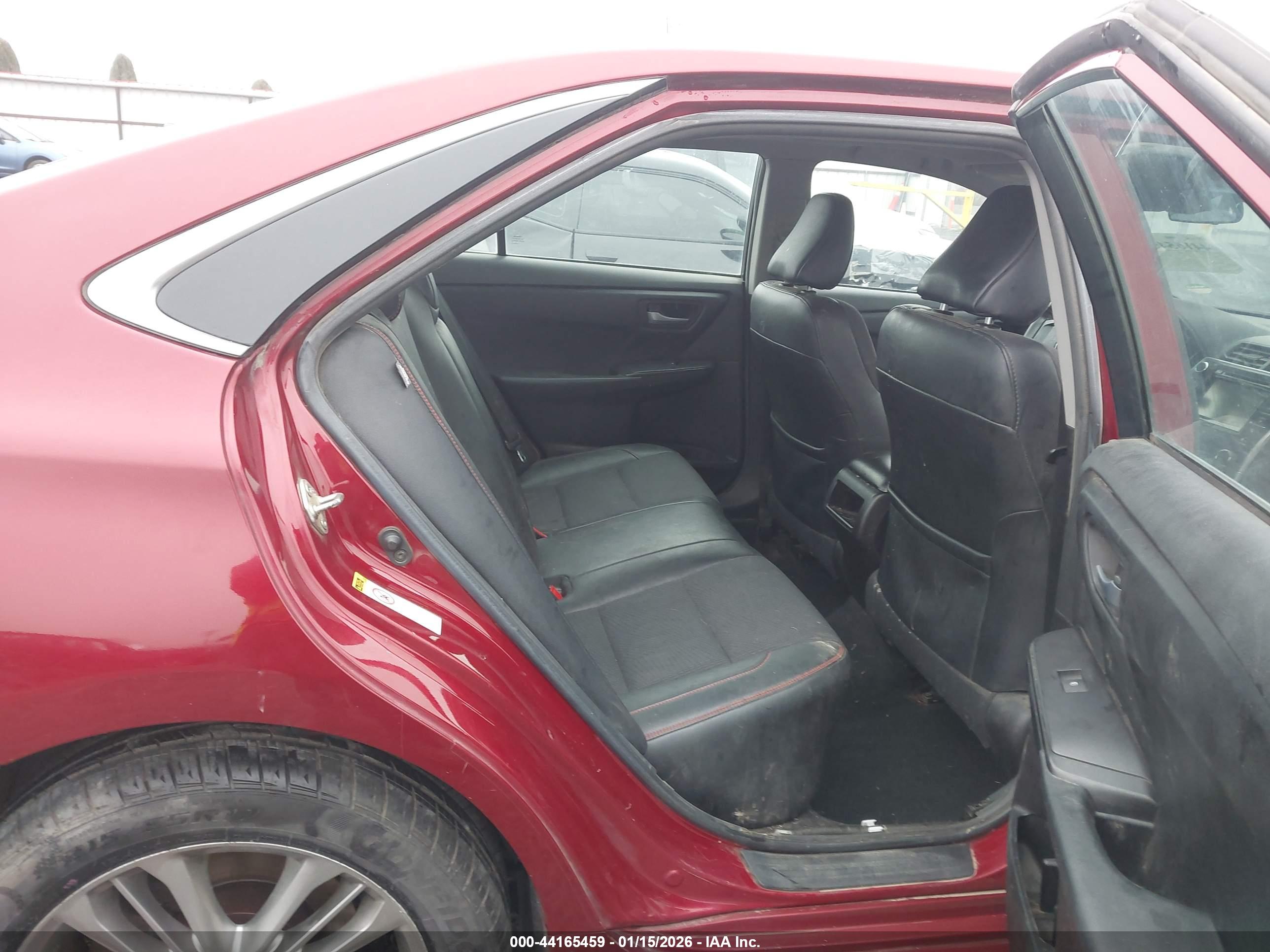 TOYOTA CAMRY image 8