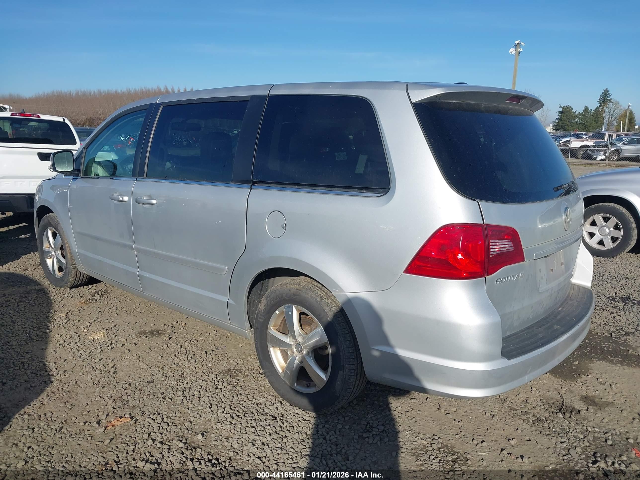 VOLKSWAGEN ROUTAN image 3