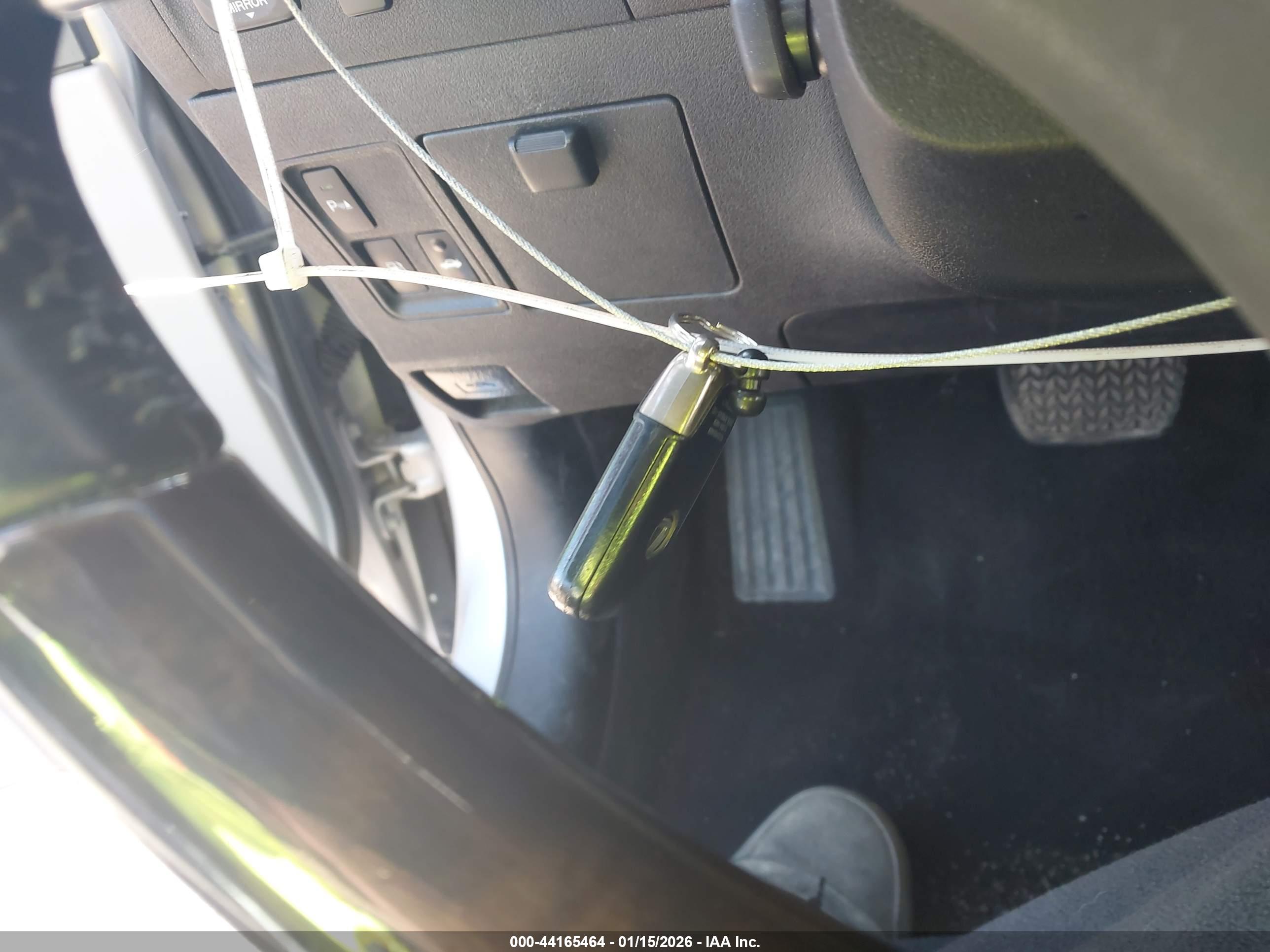LEXUS ES image 11