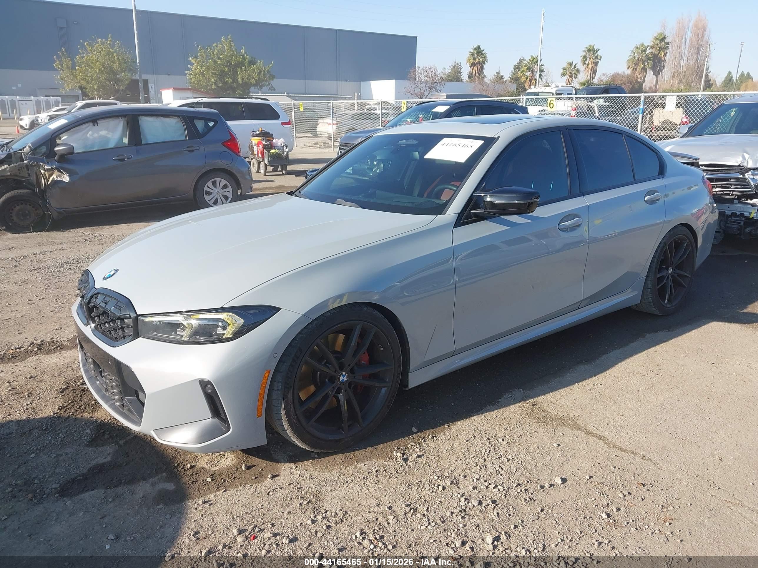 BMW 3 image 2