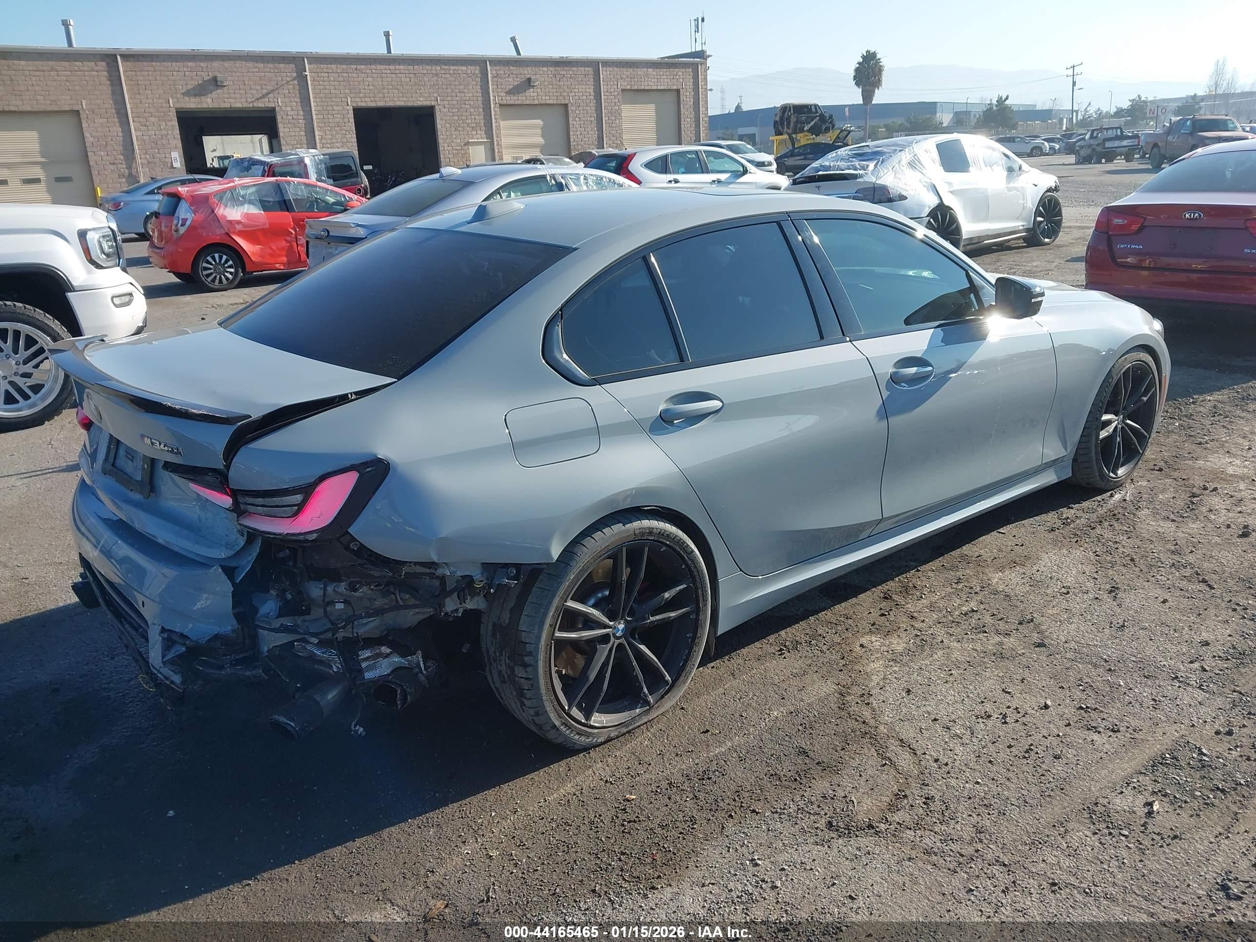 BMW 3 image 4