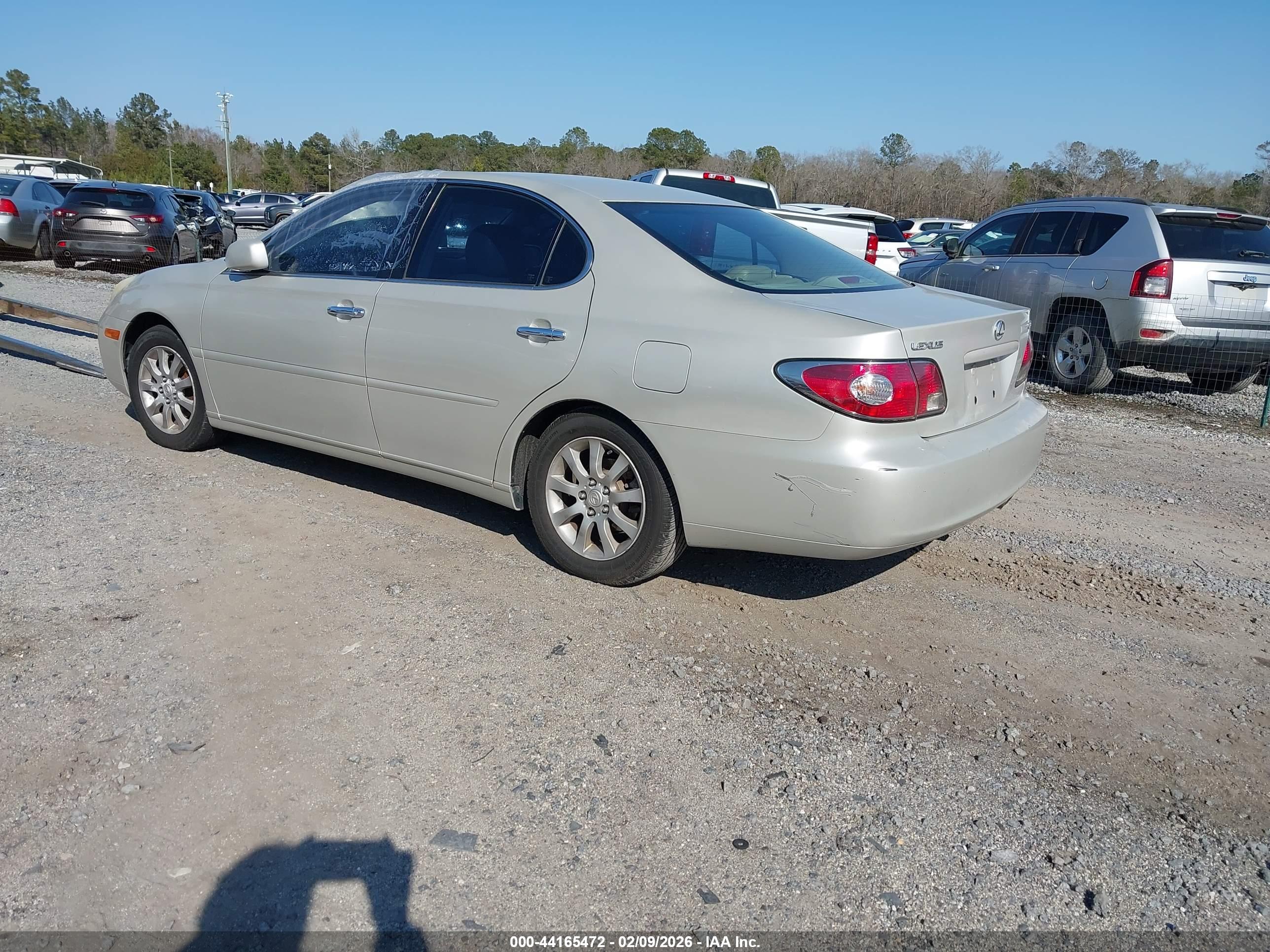 LEXUS ES image 3