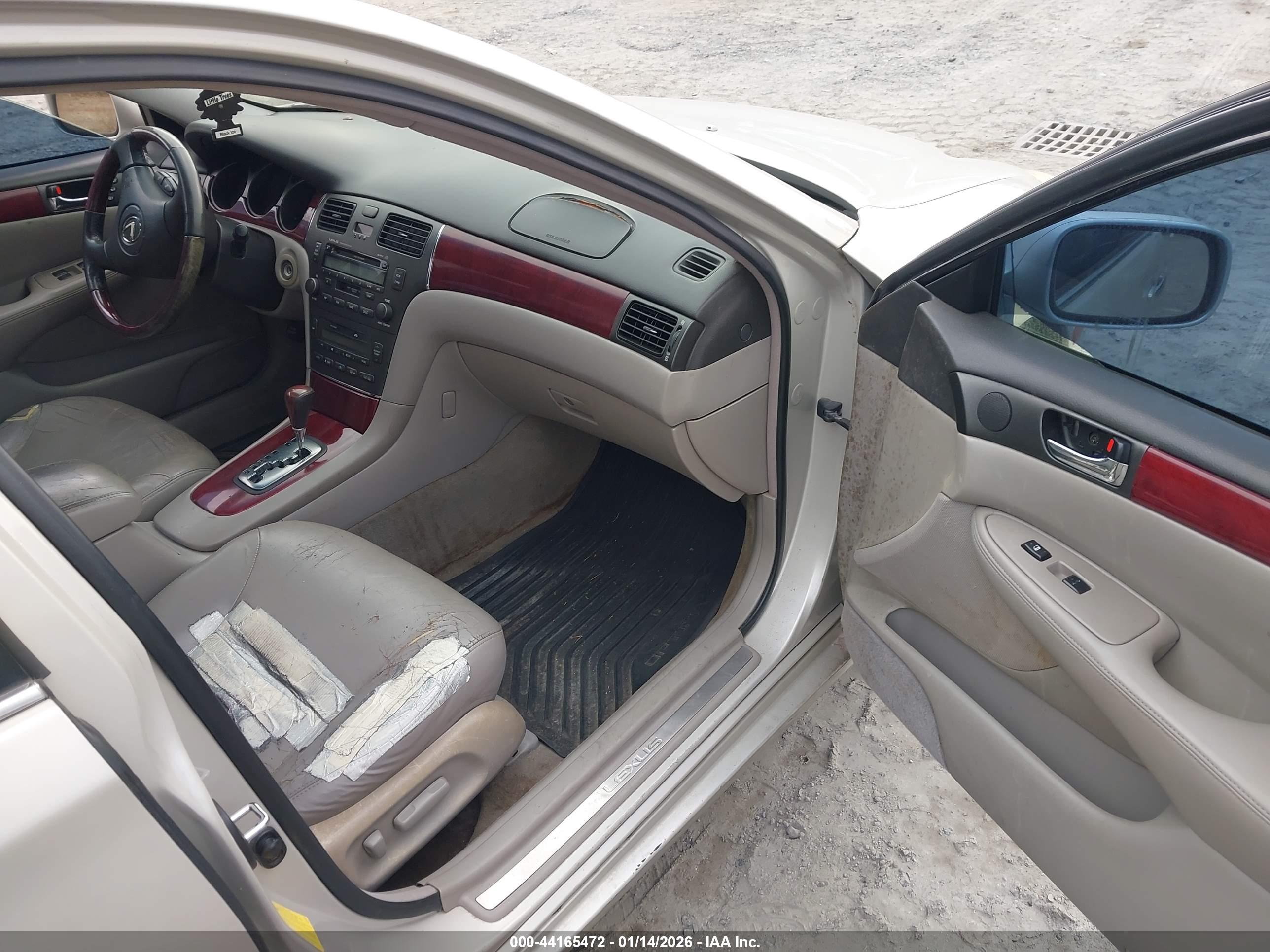 LEXUS ES image 5