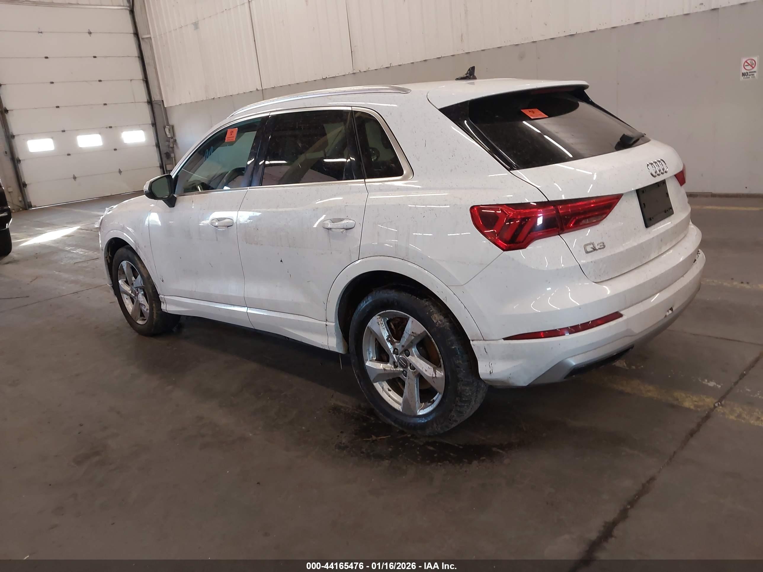 AUDI Q3 image 3