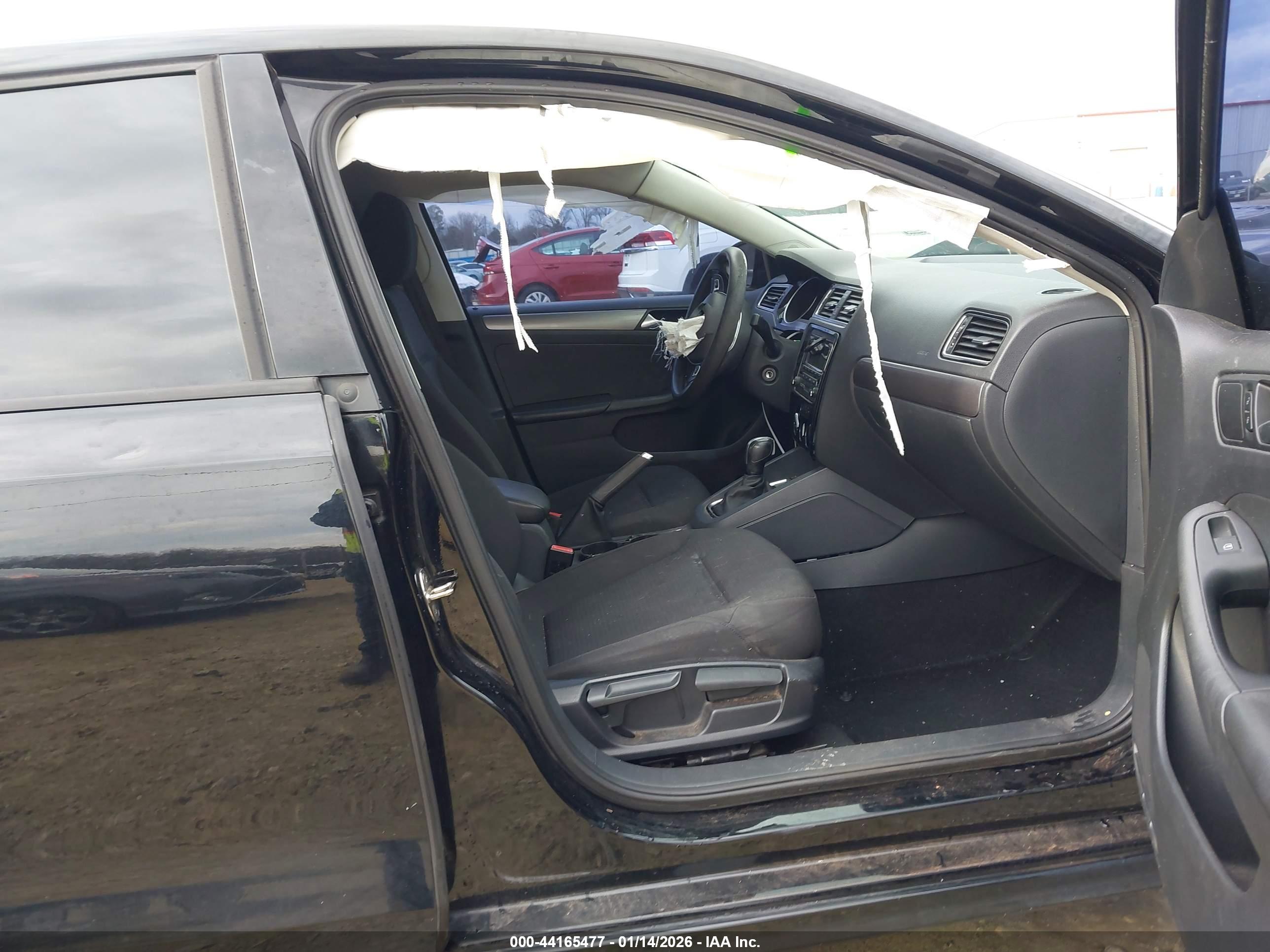 VOLKSWAGEN JETTA image 5