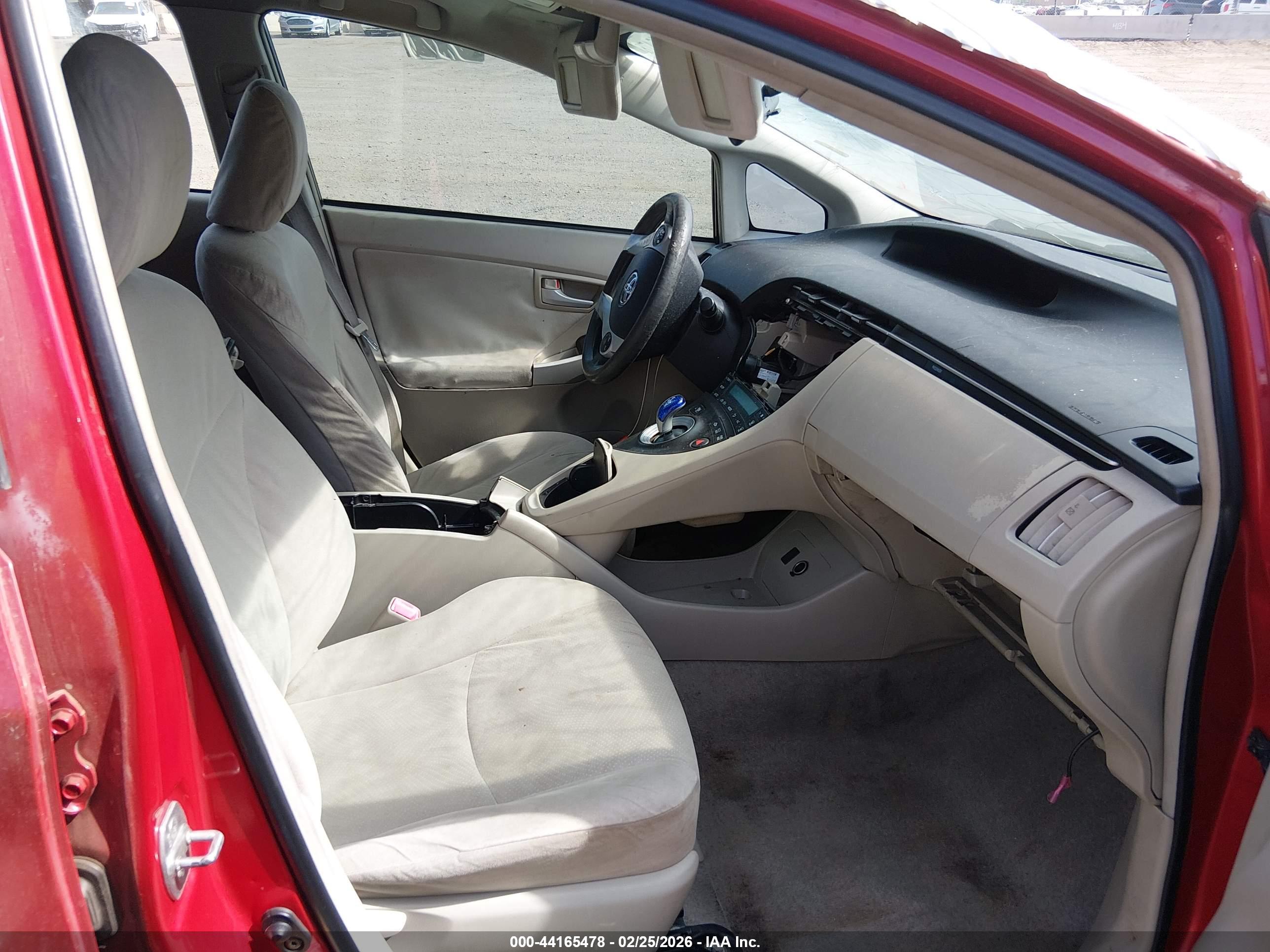 TOYOTA PRIUS image 5