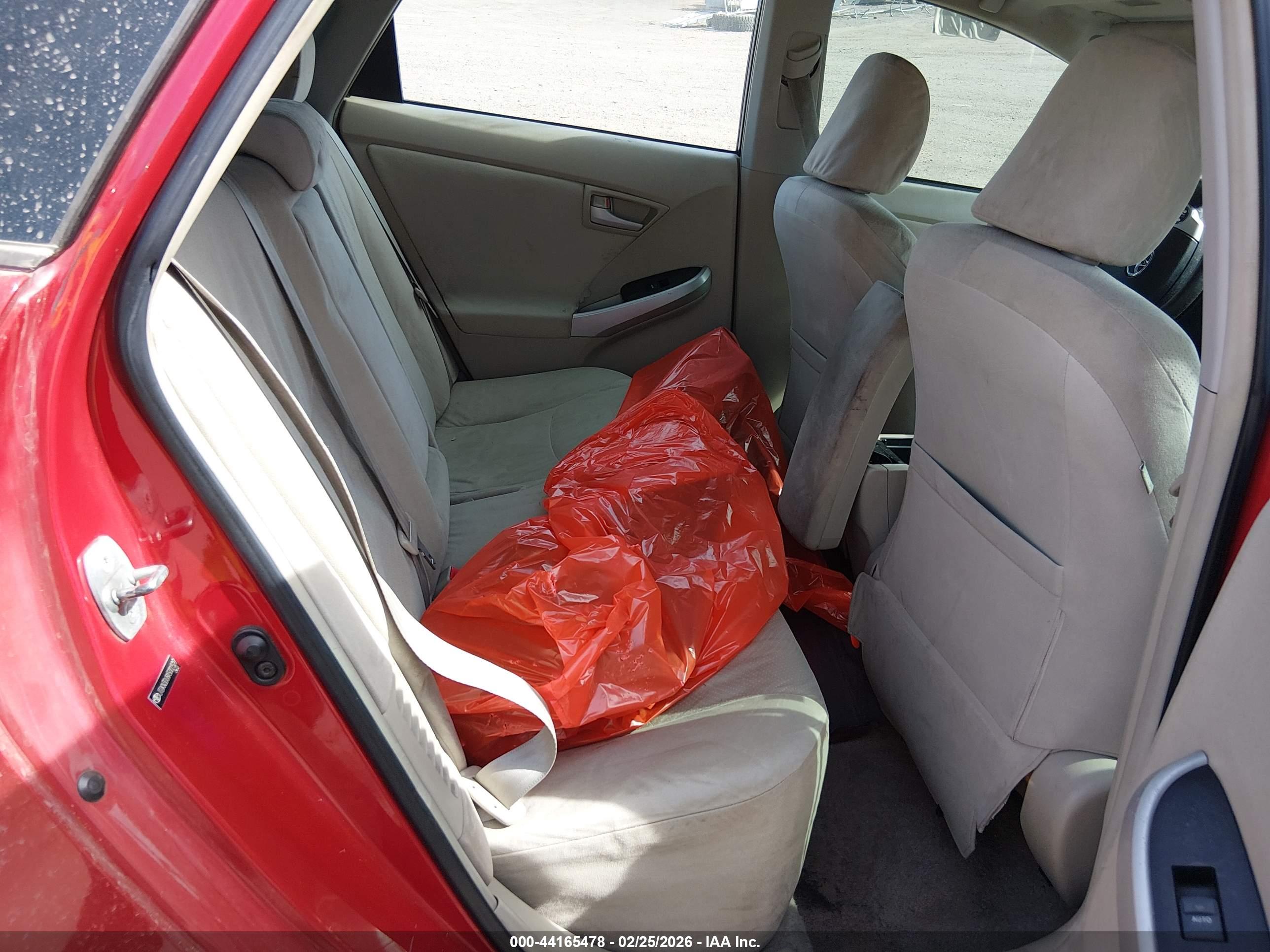 TOYOTA PRIUS image 8