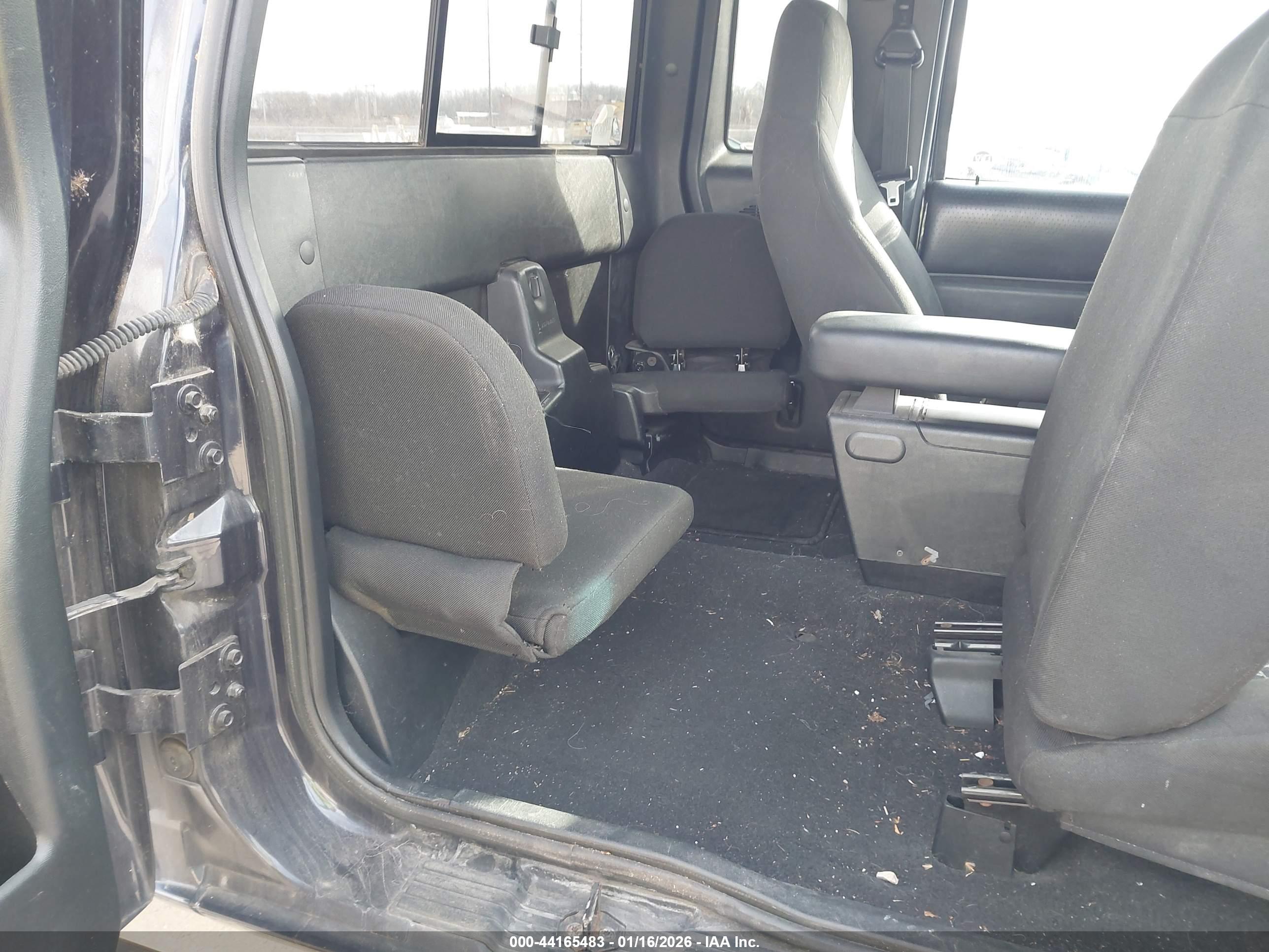 FORD RANGER image 8