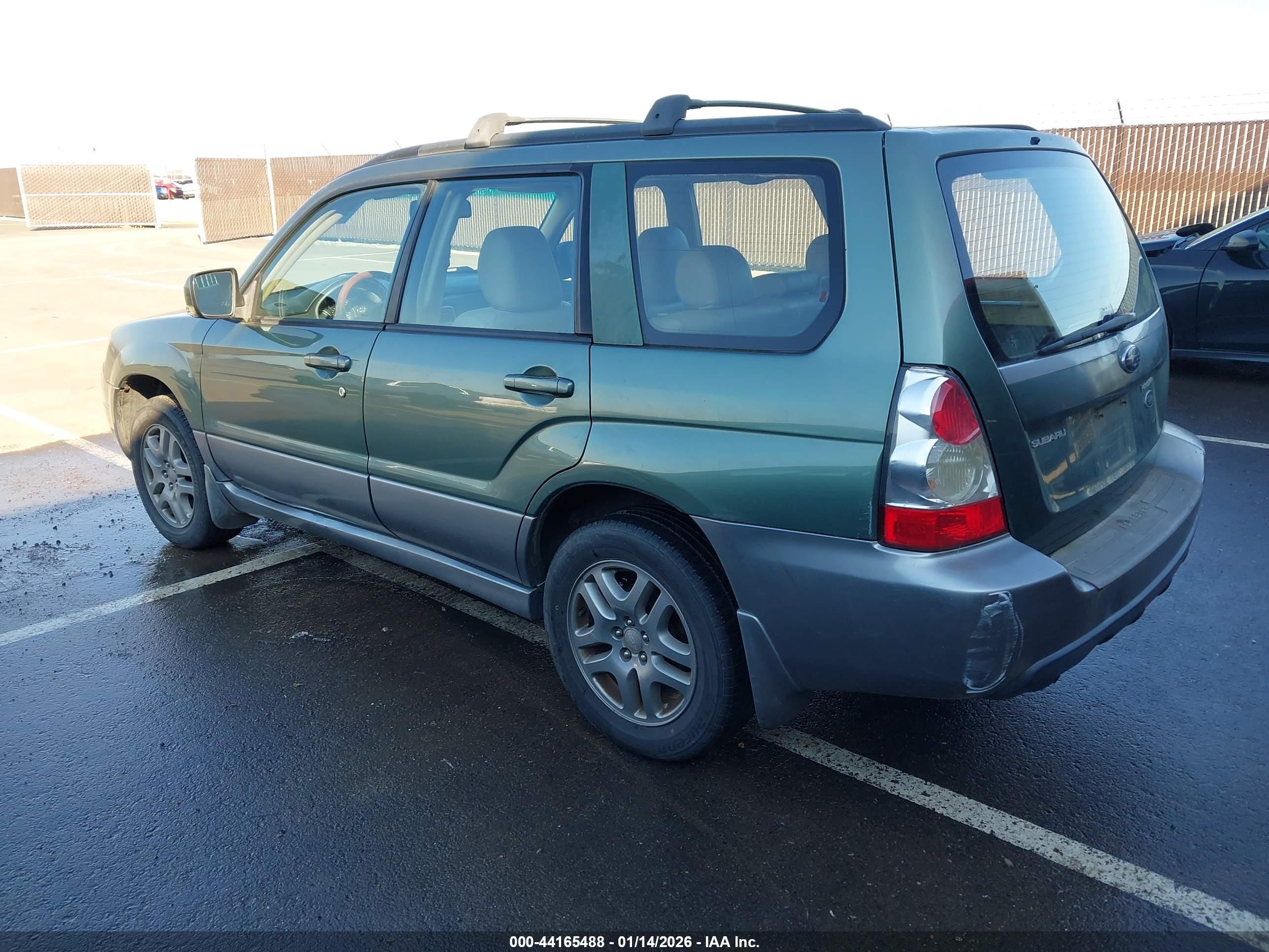 SUBARU FORESTER image 3