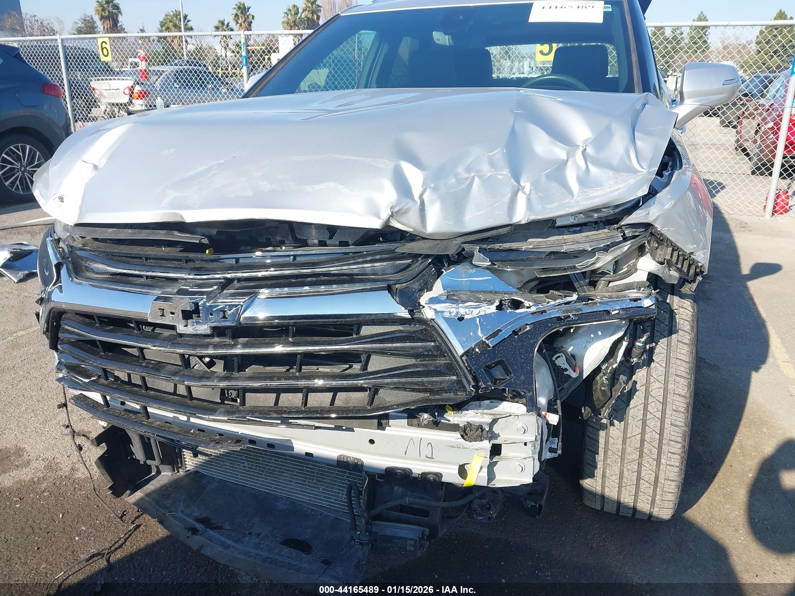 CHEVROLET BLAZER image 6
