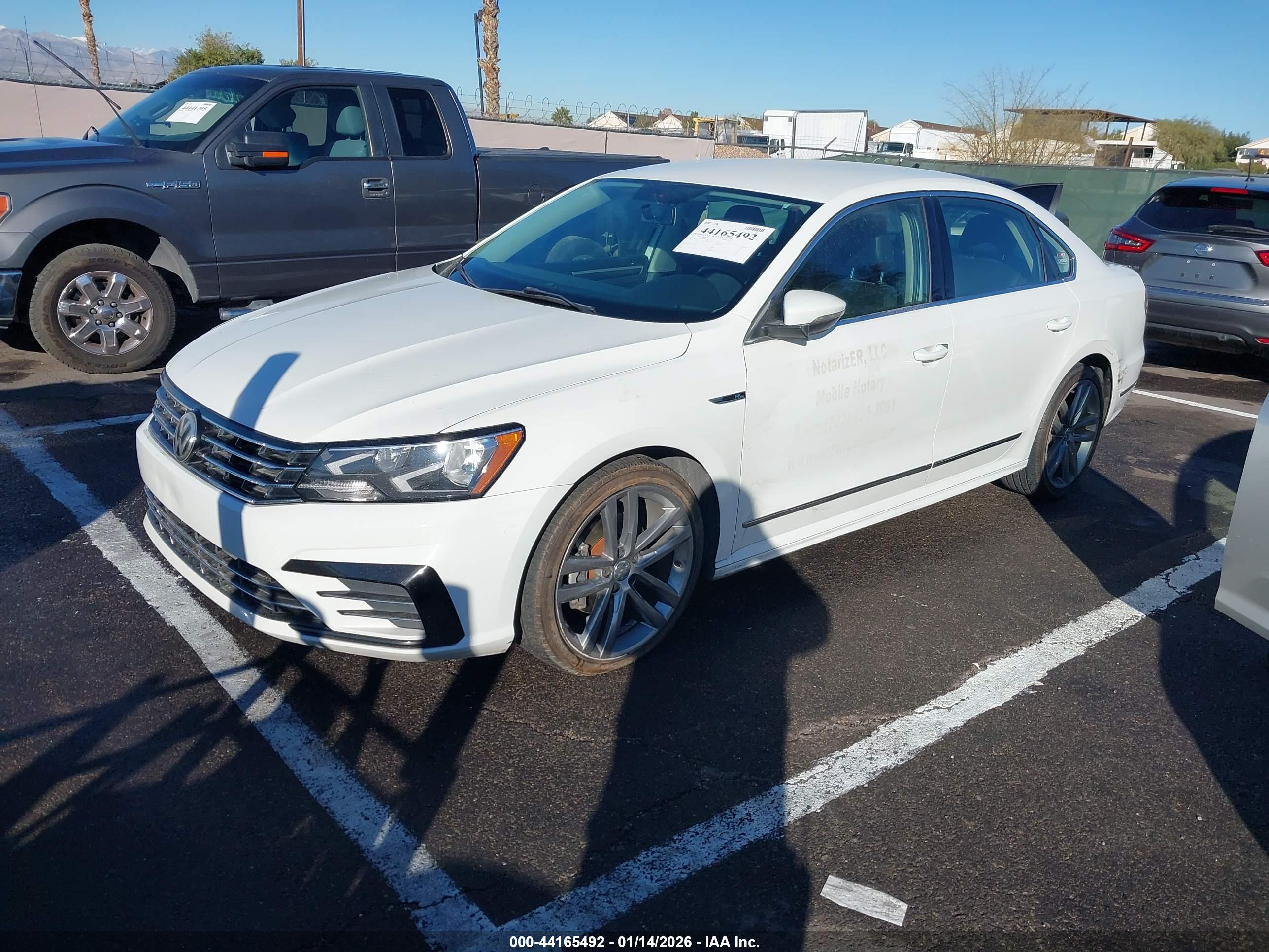 VOLKSWAGEN PASSAT image 2