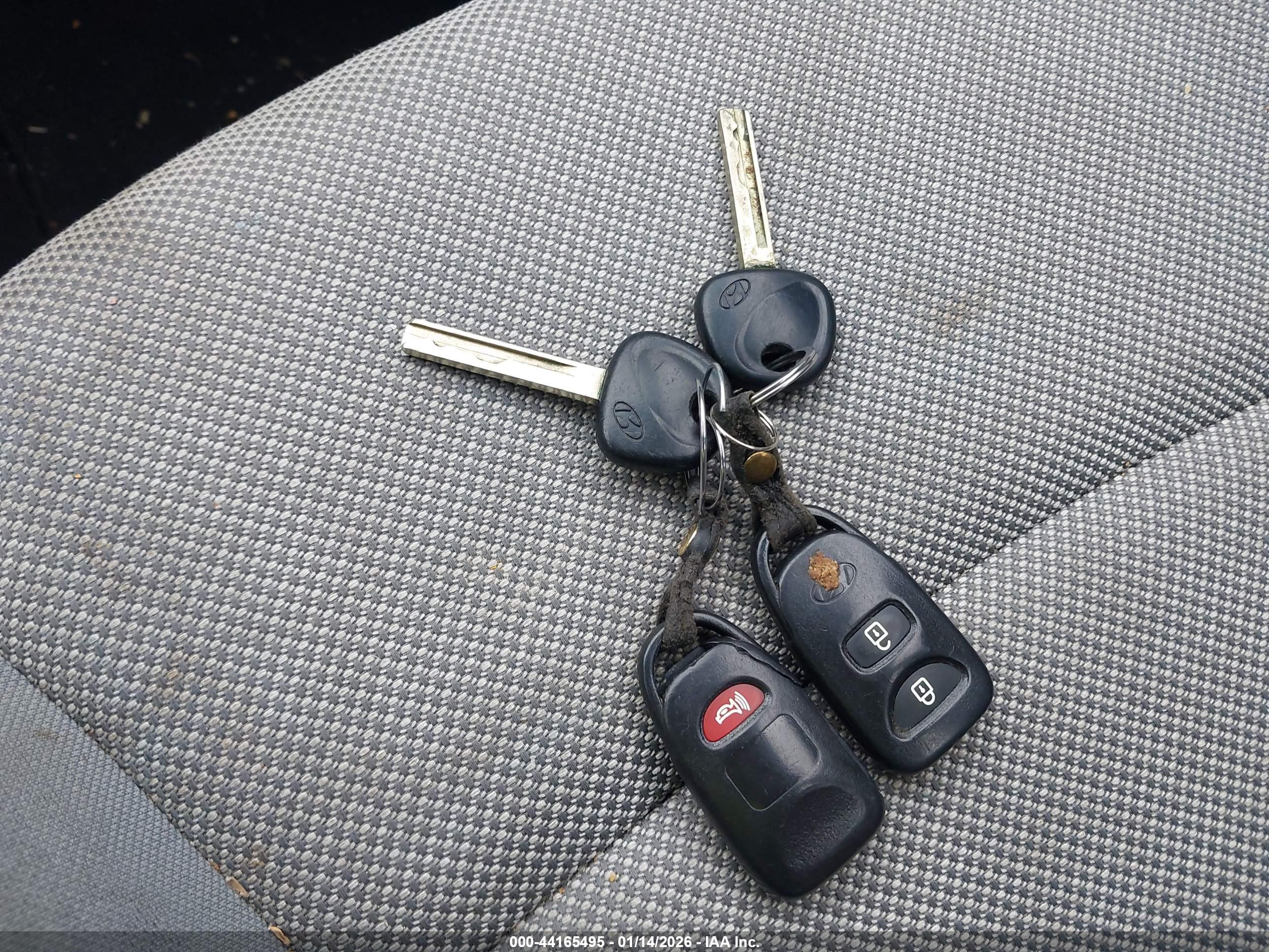 HYUNDAI ACCENT image 11