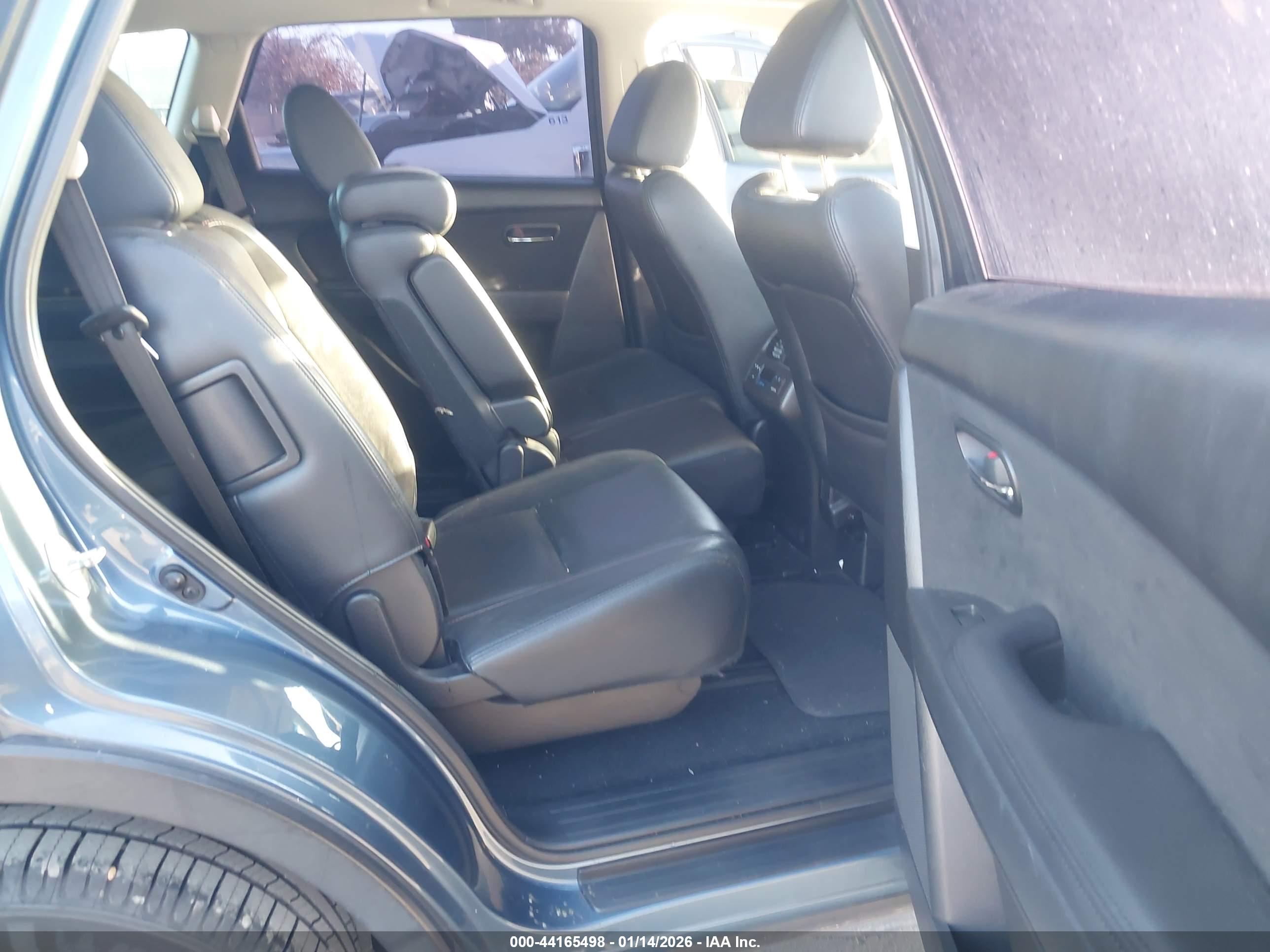 MAZDA CX-9 image 8