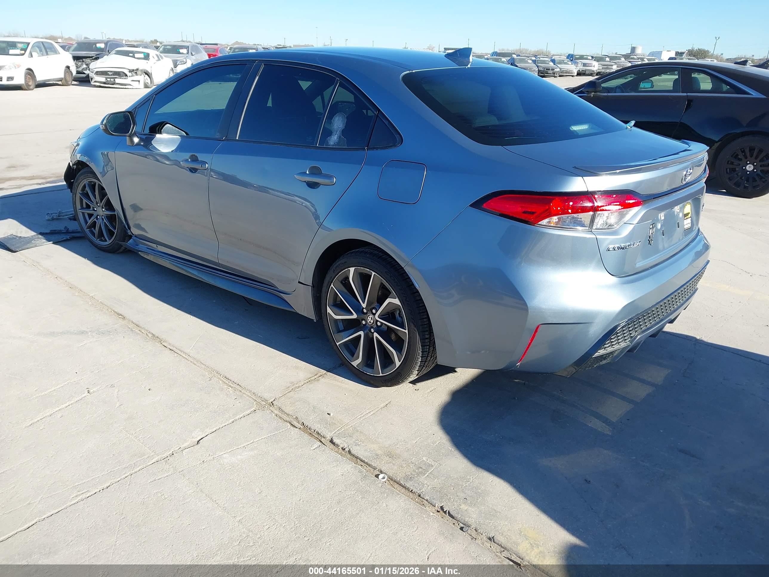 TOYOTA COROLLA image 3
