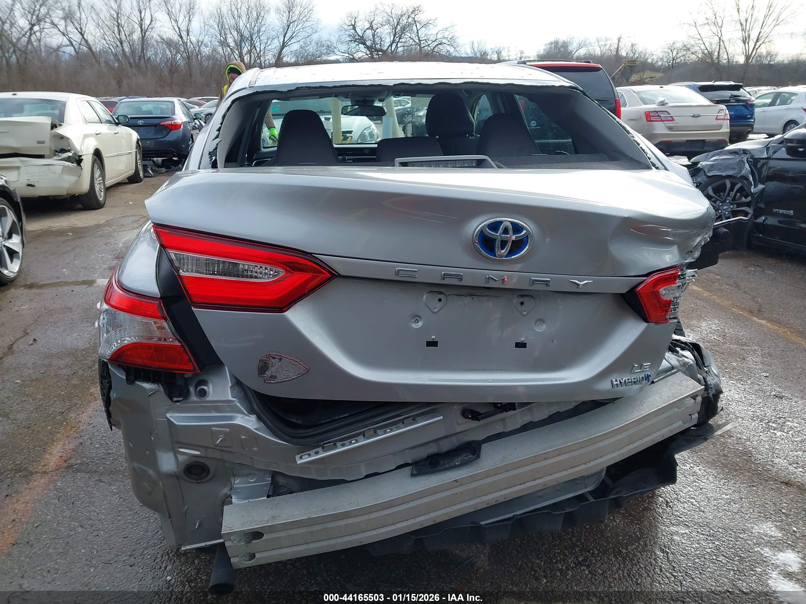 TOYOTA CAMRY image 6