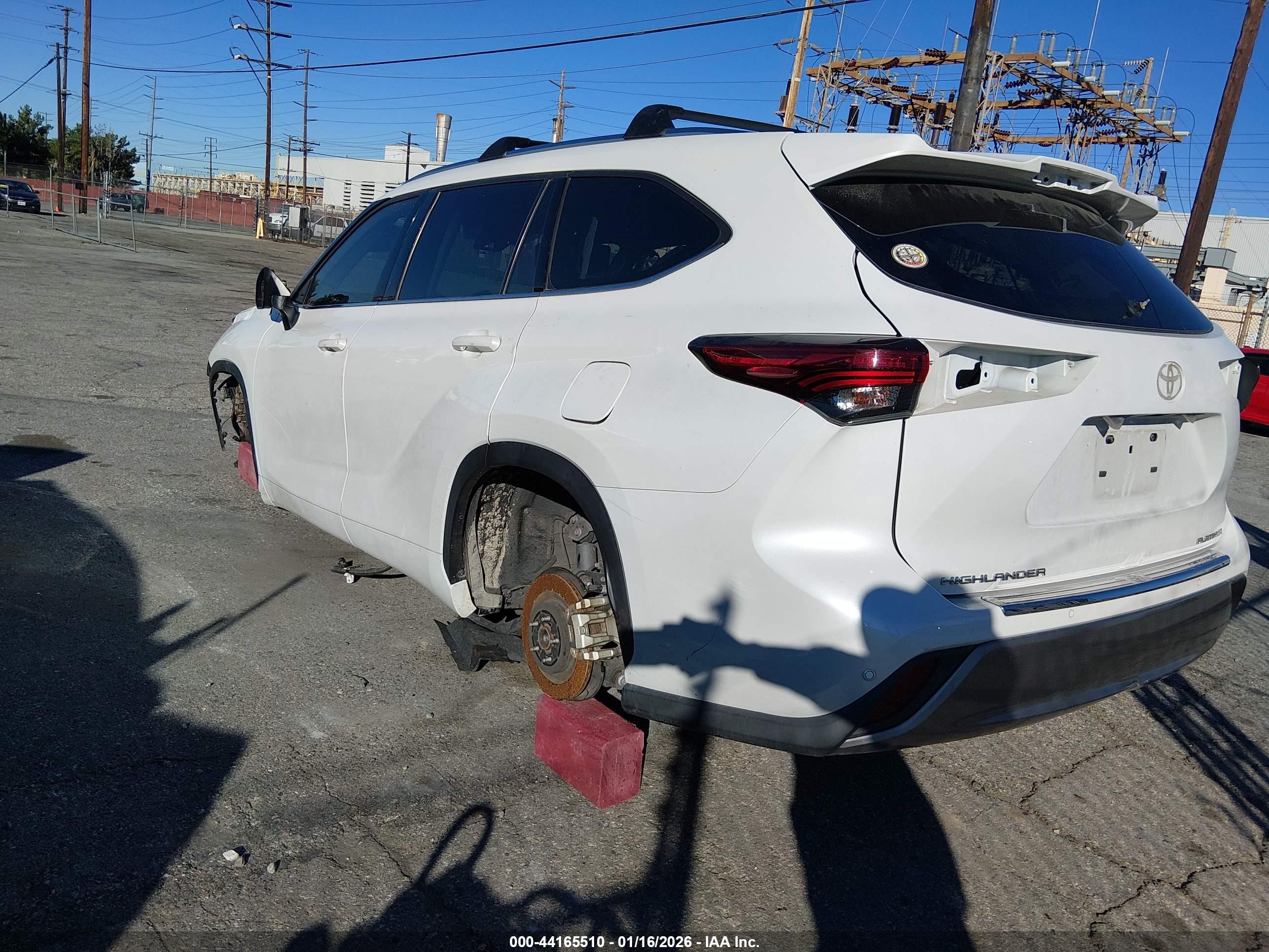 TOYOTA HIGHLANDER image 3