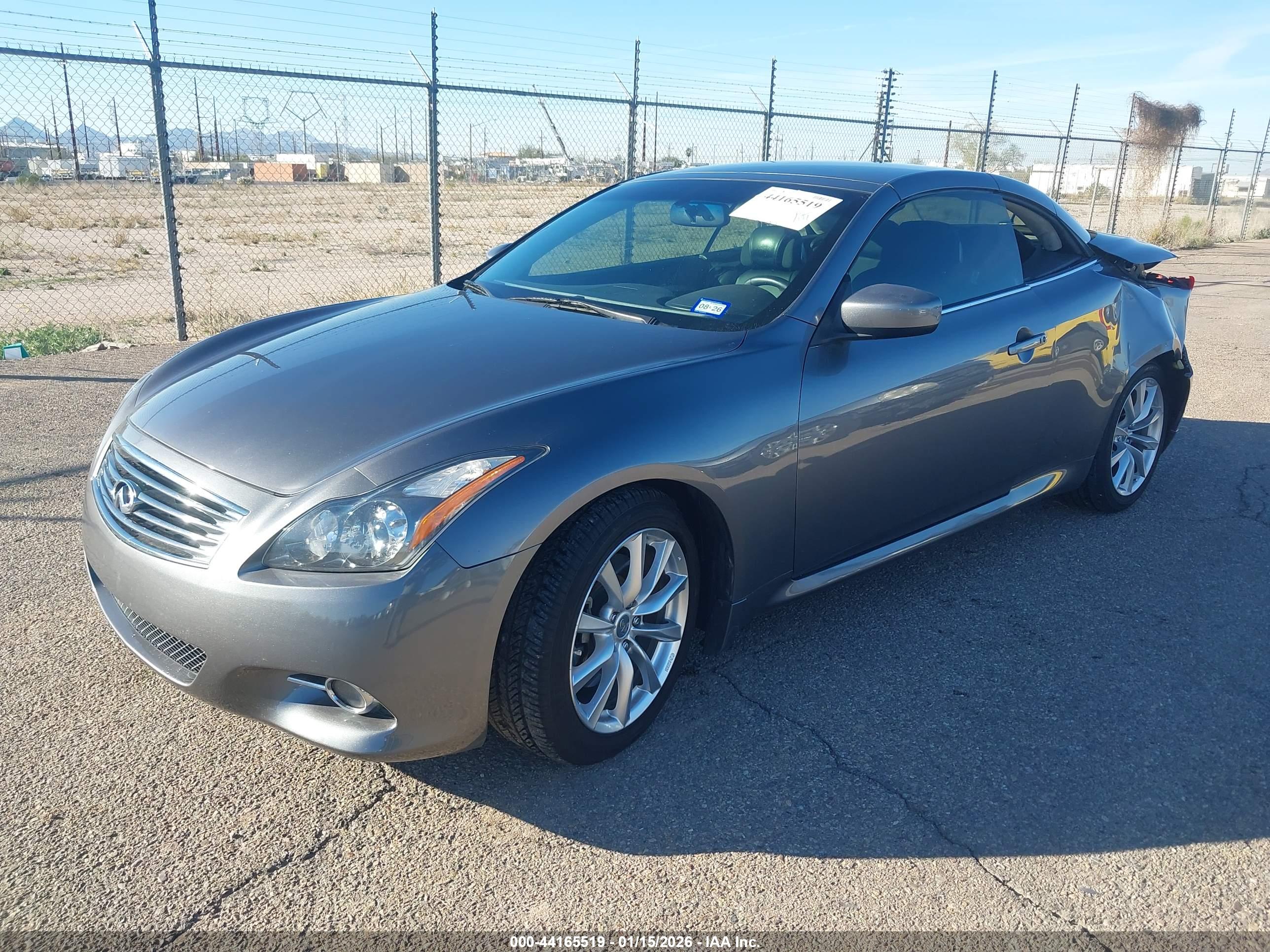 INFINITI G37 image 2
