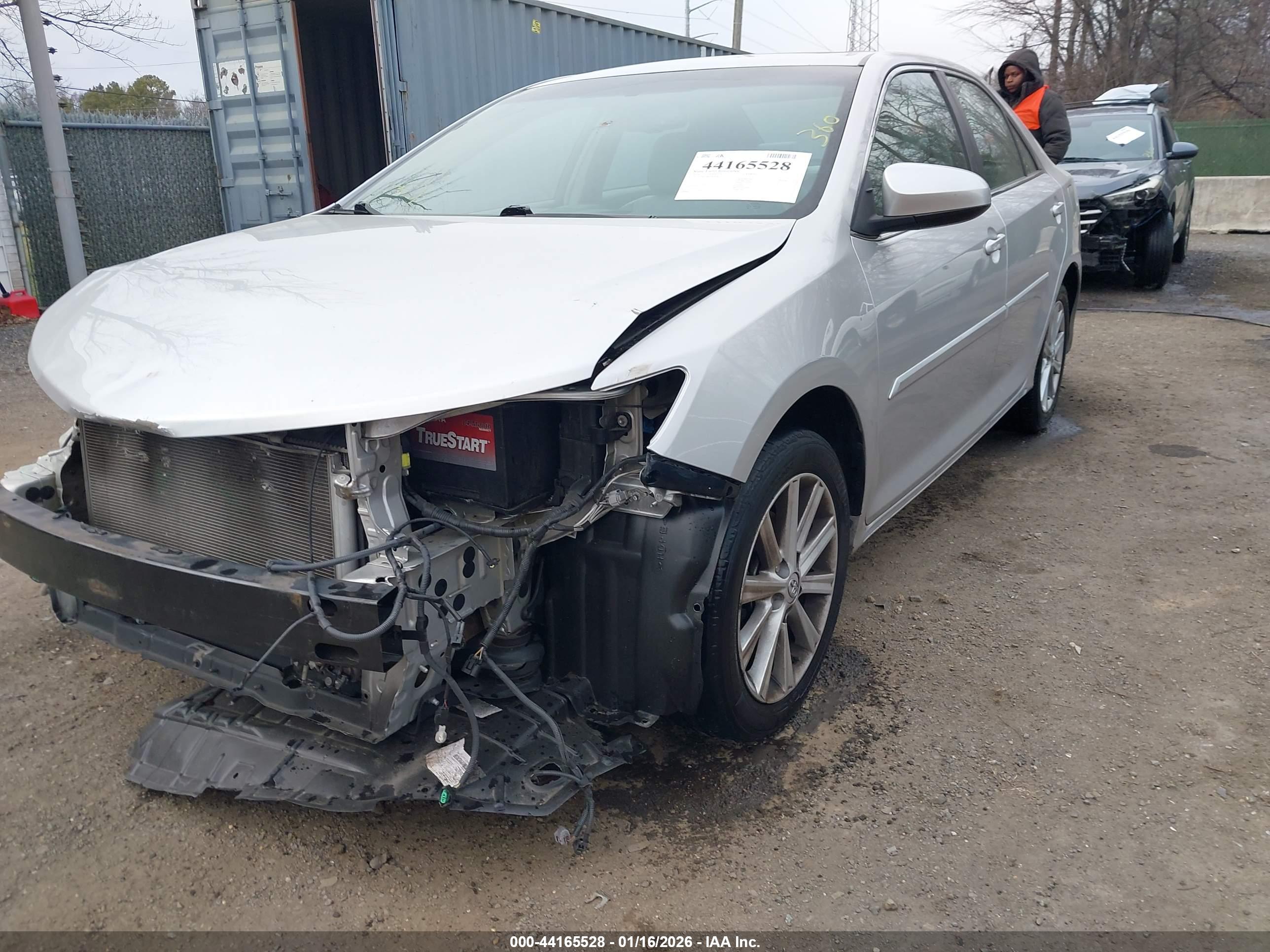 TOYOTA CAMRY image 6