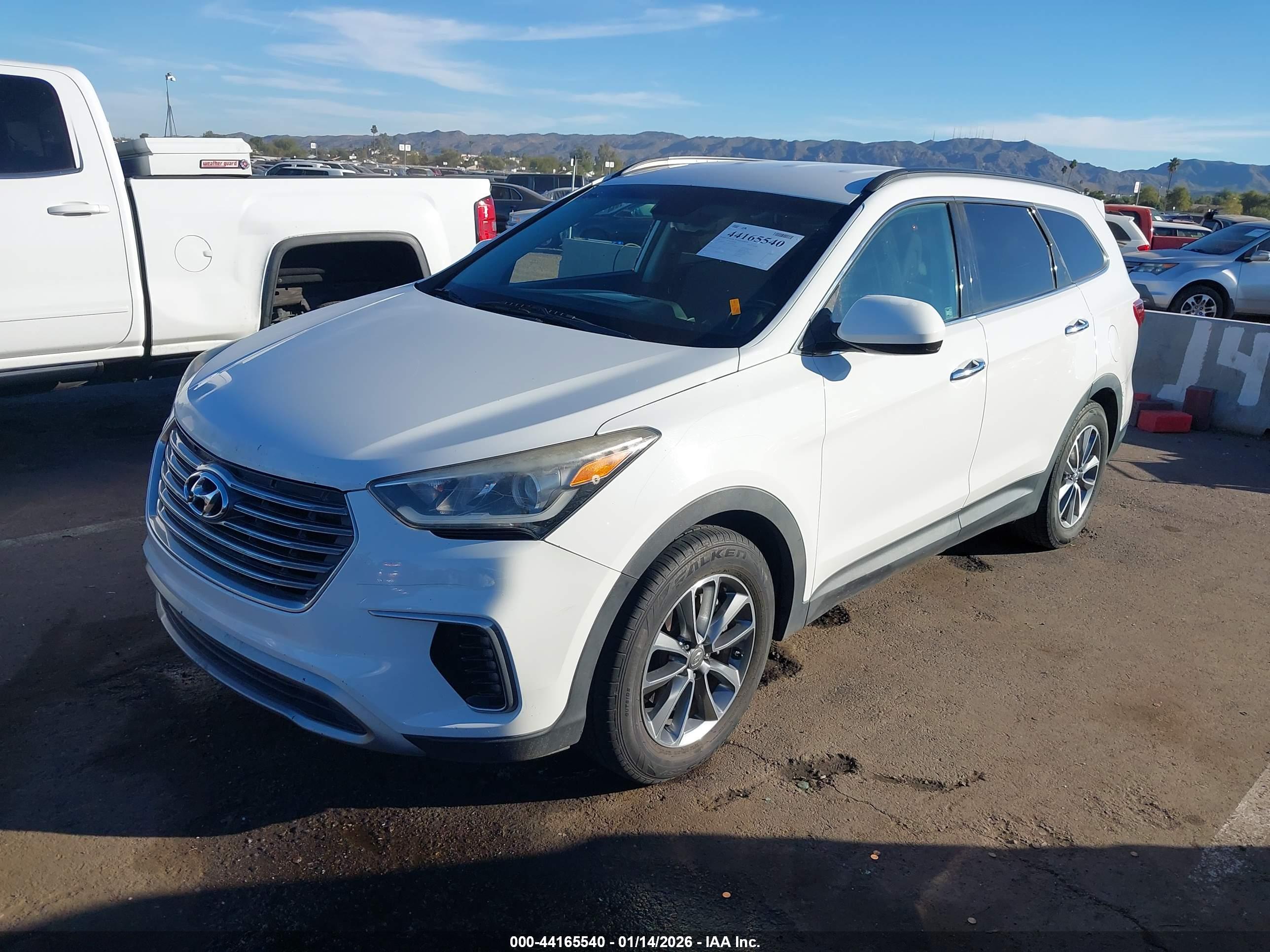 HYUNDAI SANTA image 2