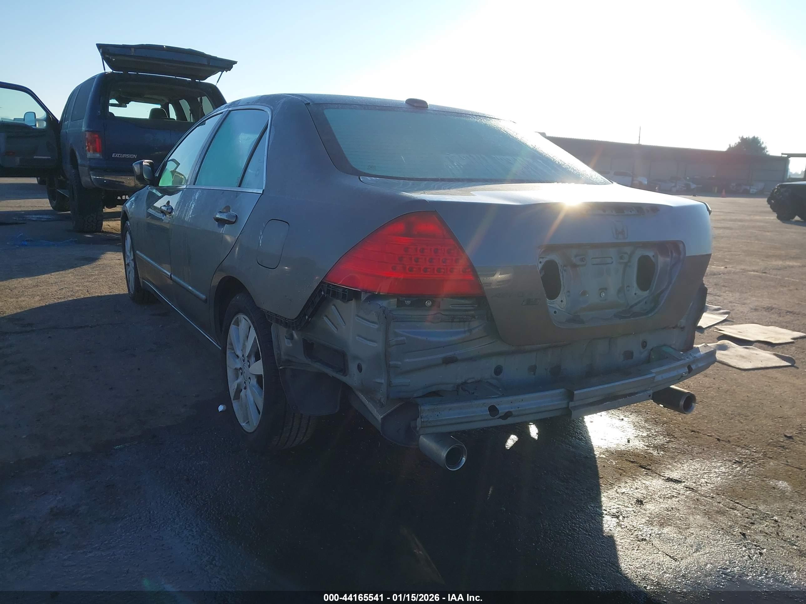 HONDA ACCORD image 3