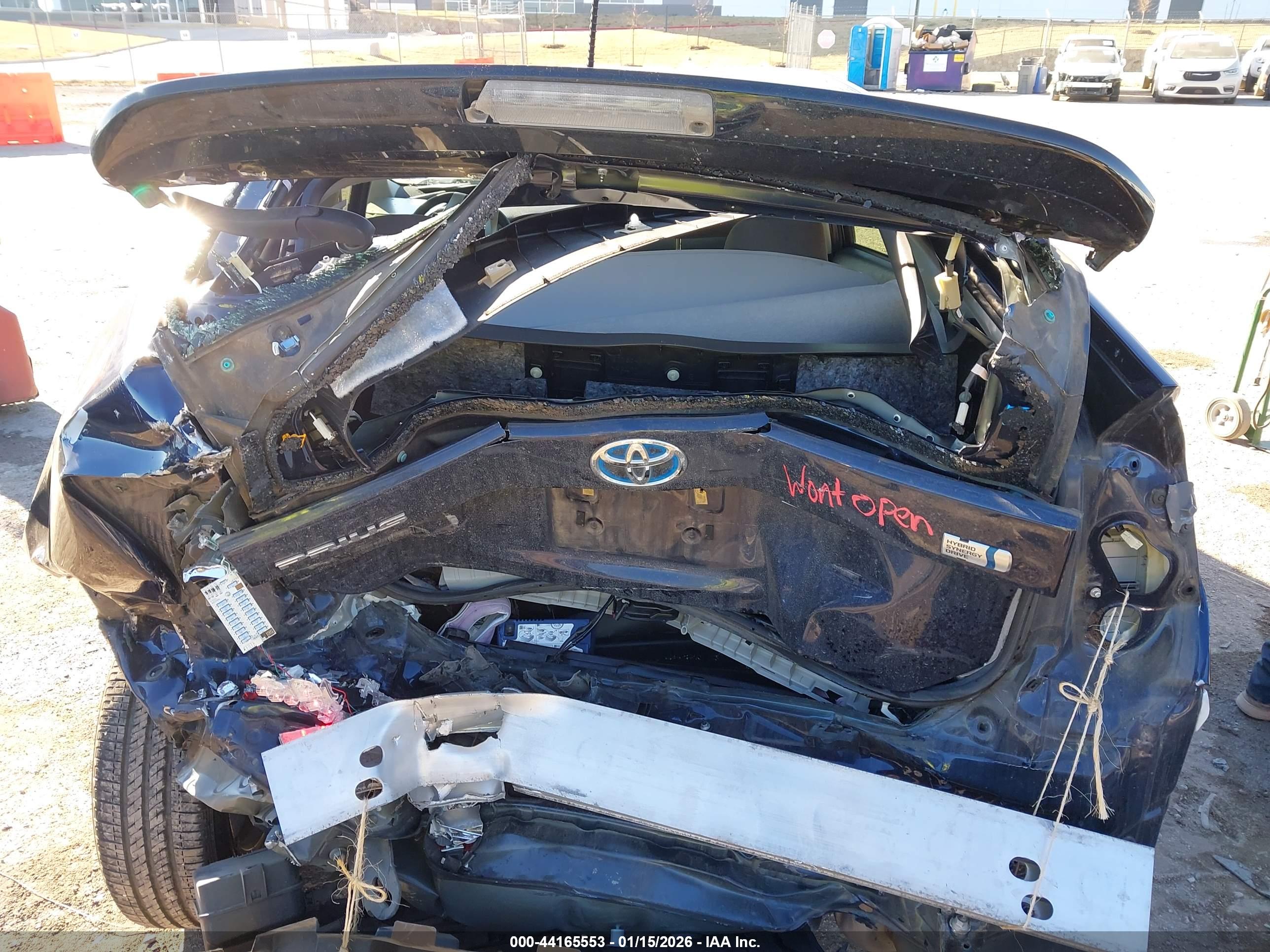 TOYOTA PRIUS image 6