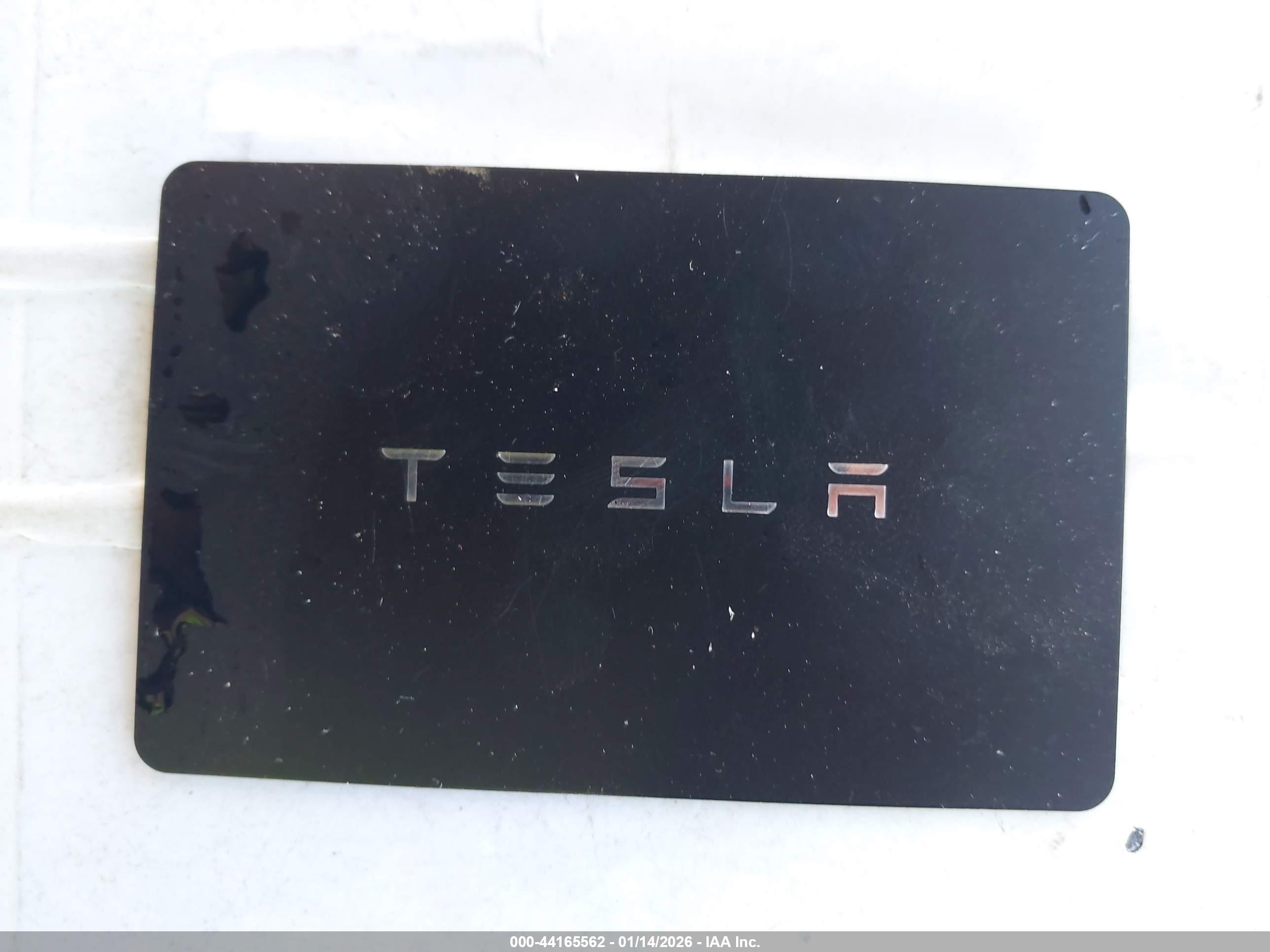 TESLA MODEL image 11