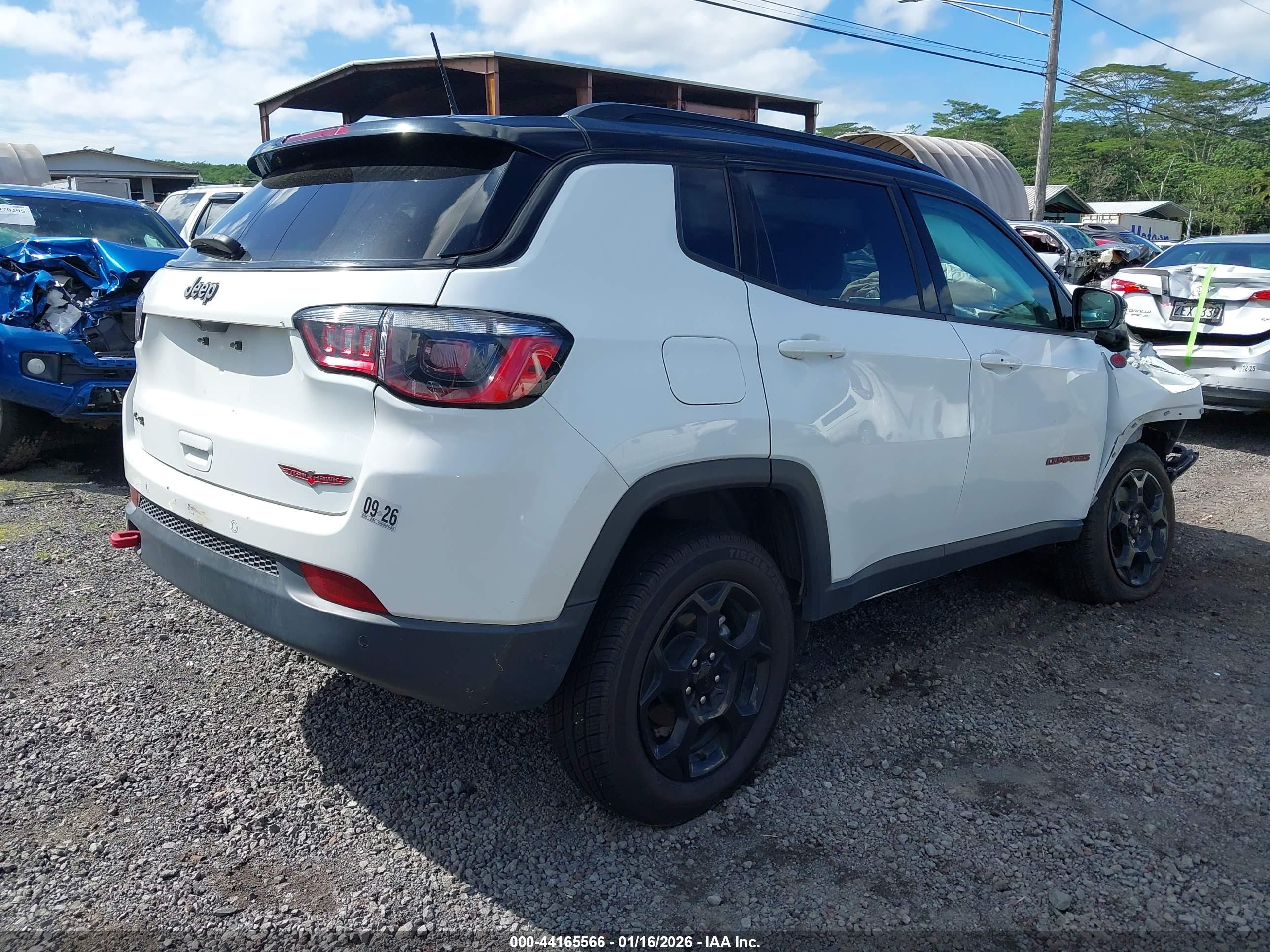 JEEP COMPASS image 4