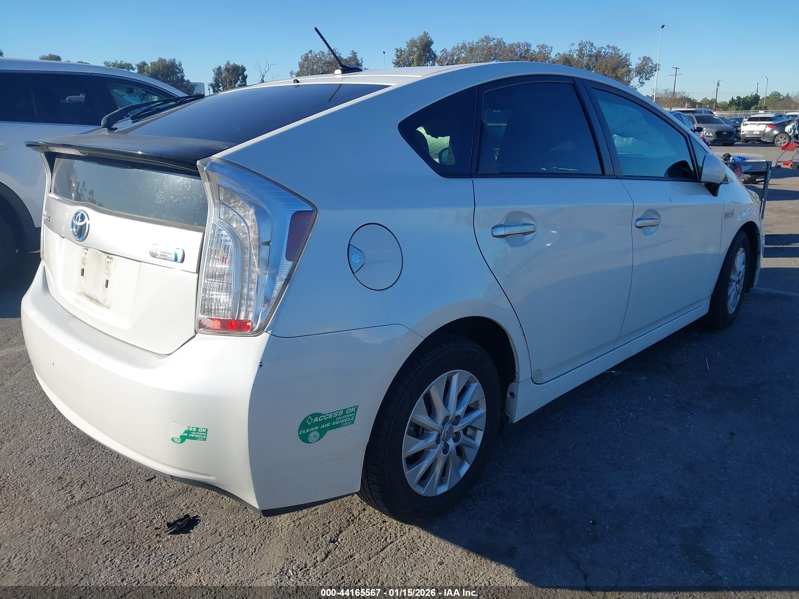 TOYOTA PRIUS image 4
