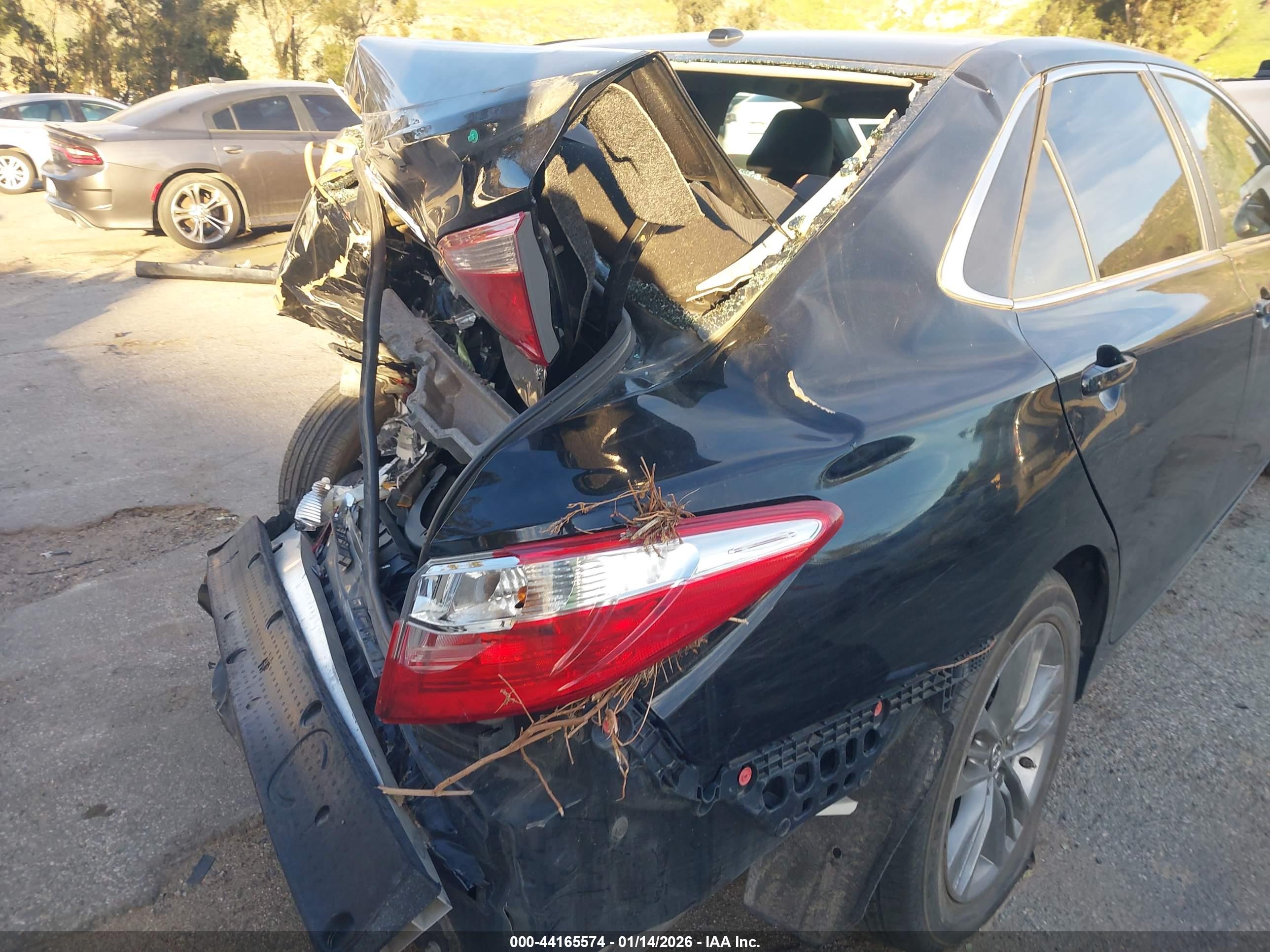 TOYOTA CAMRY image 6