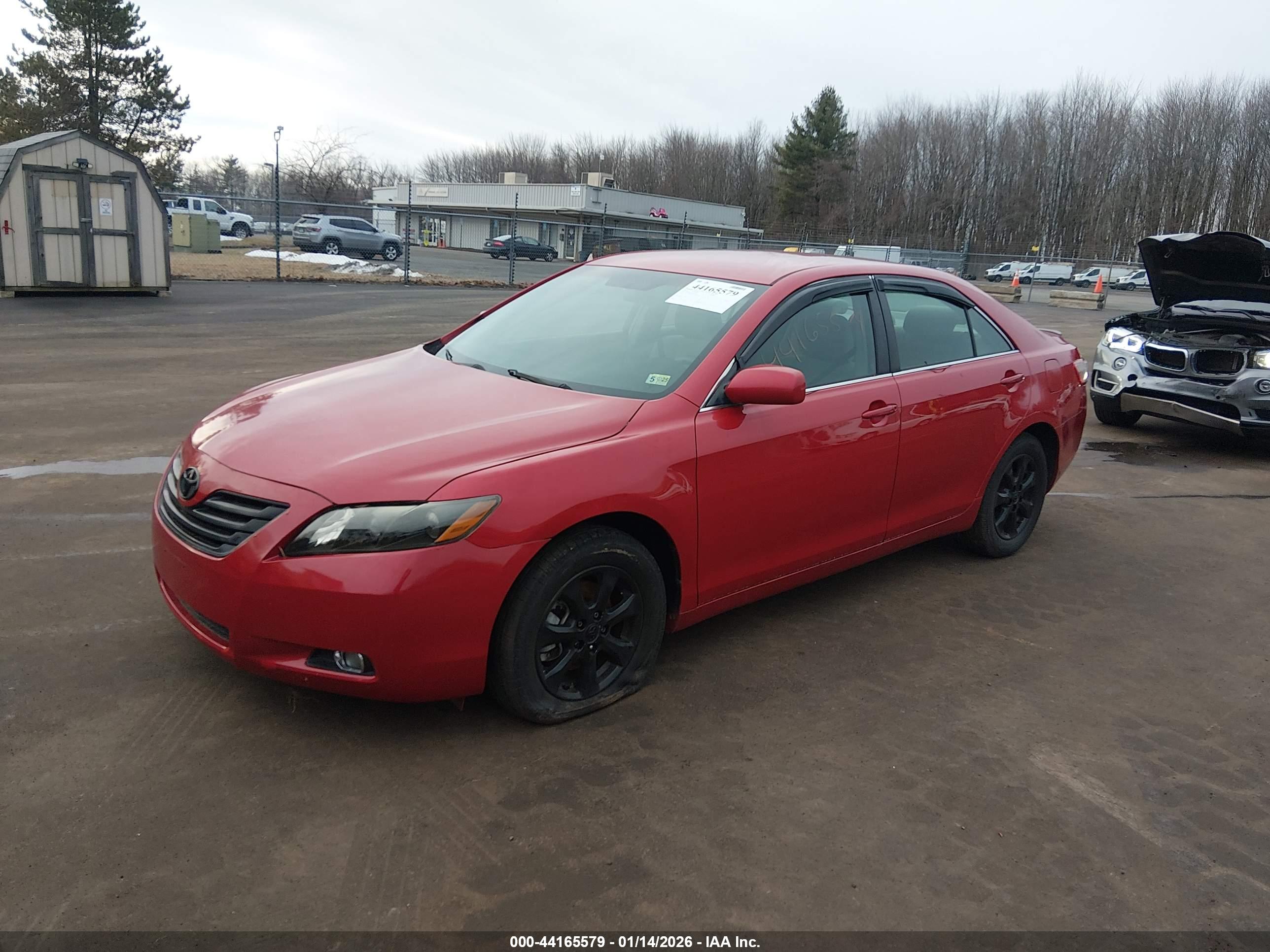 TOYOTA CAMRY image 2