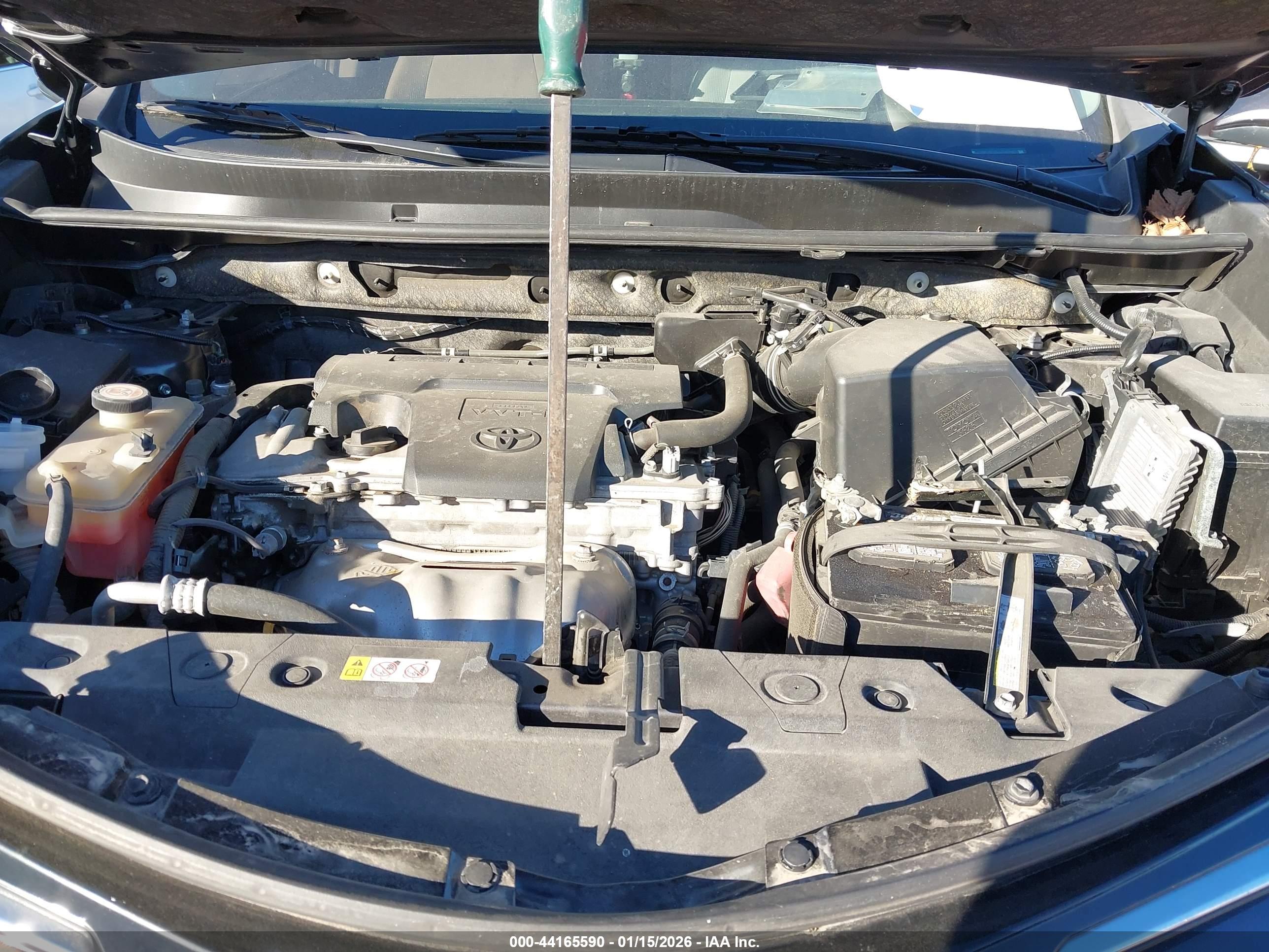 TOYOTA RAV4 image 10