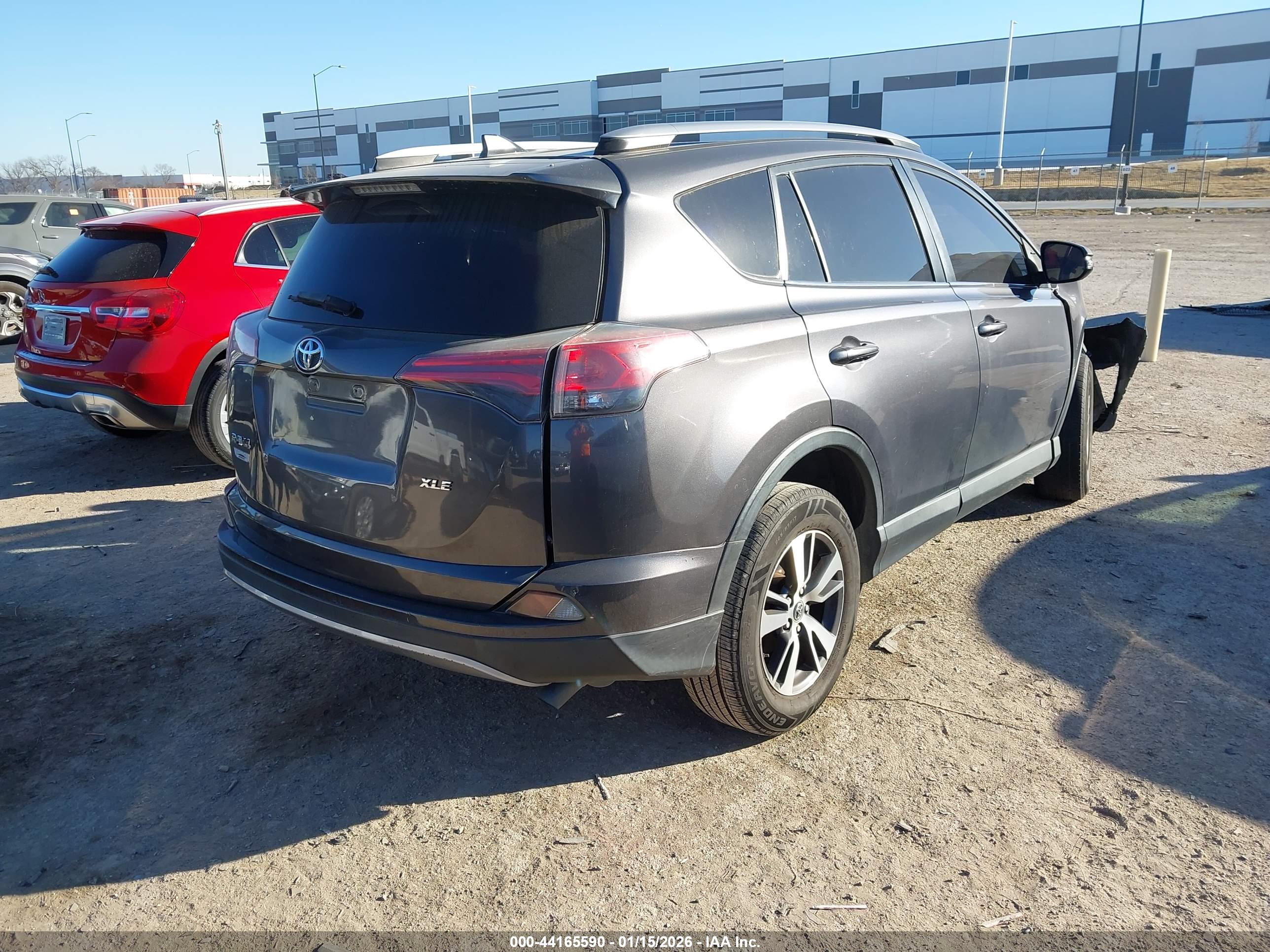 TOYOTA RAV4 image 4