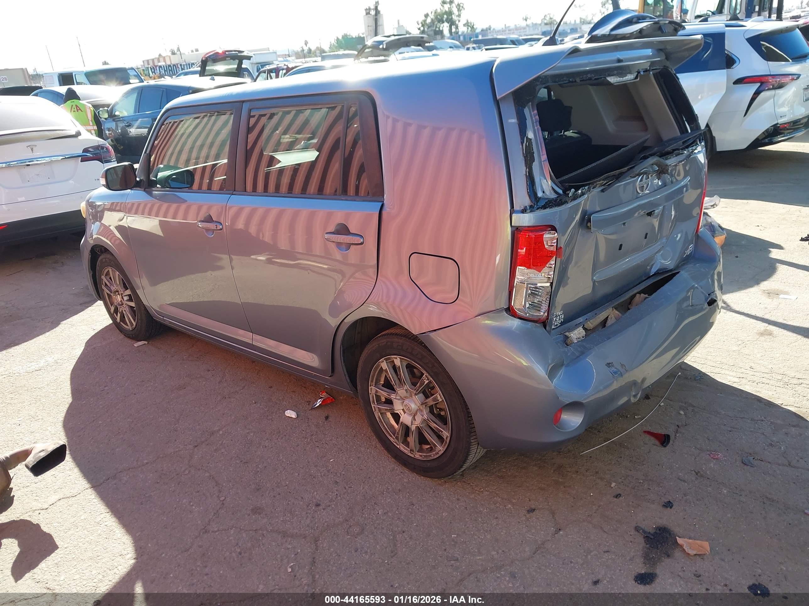 SCION XB image 3