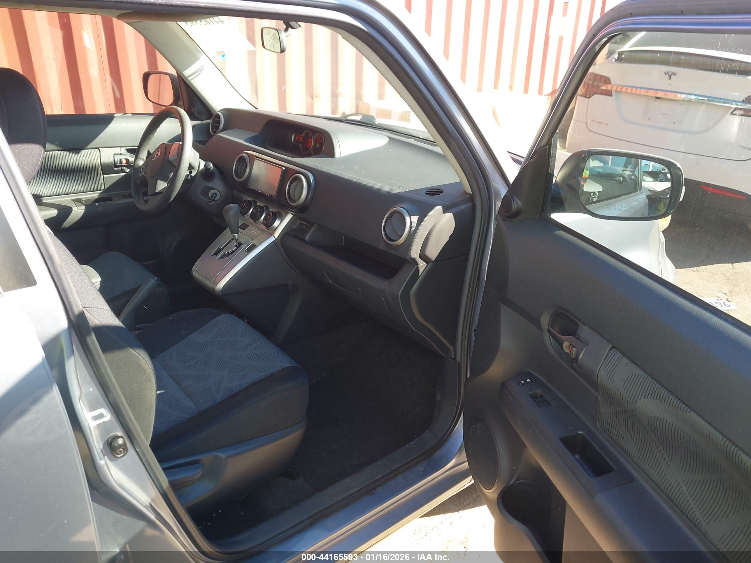 SCION XB image 5