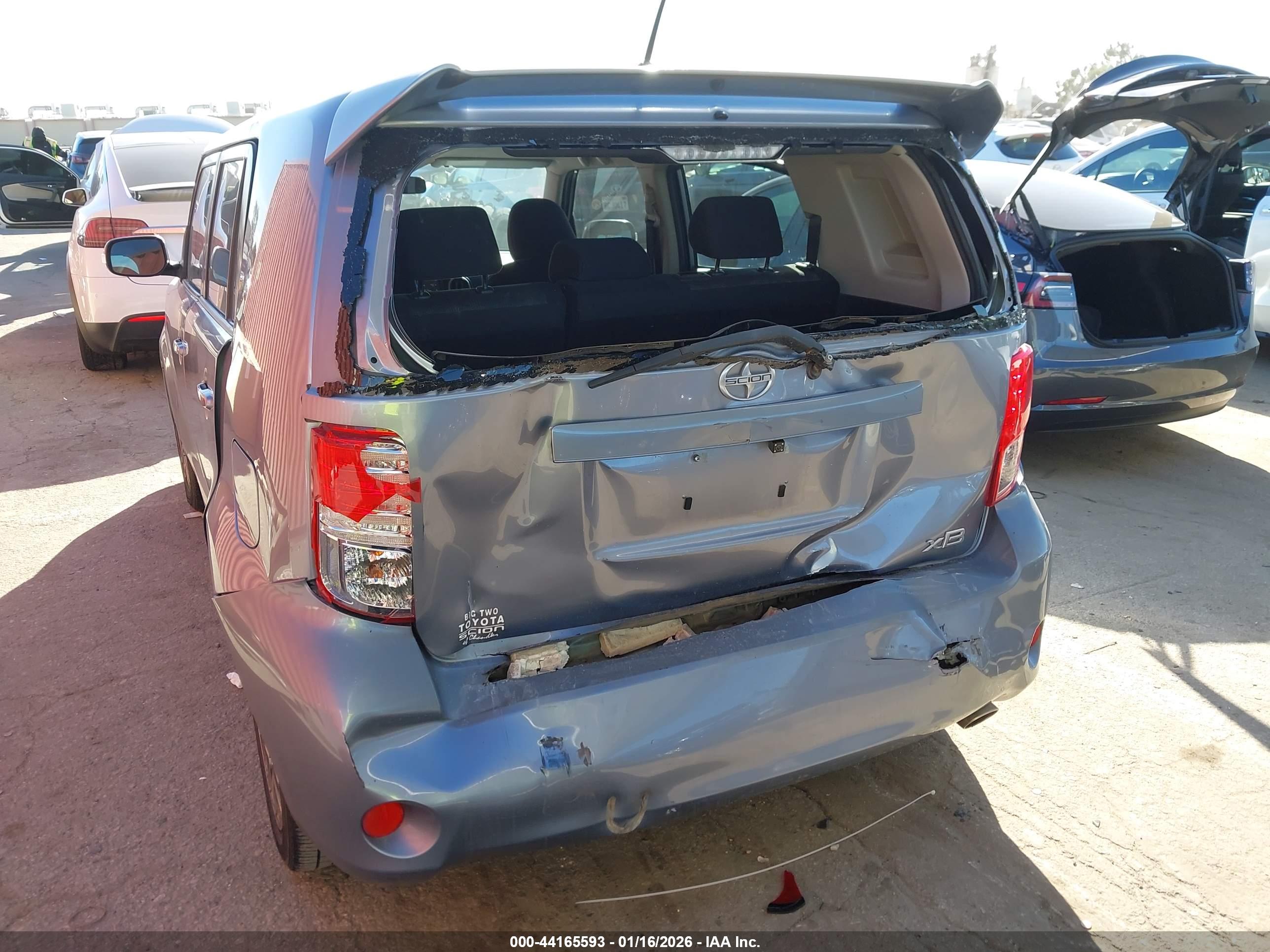 SCION XB image 6