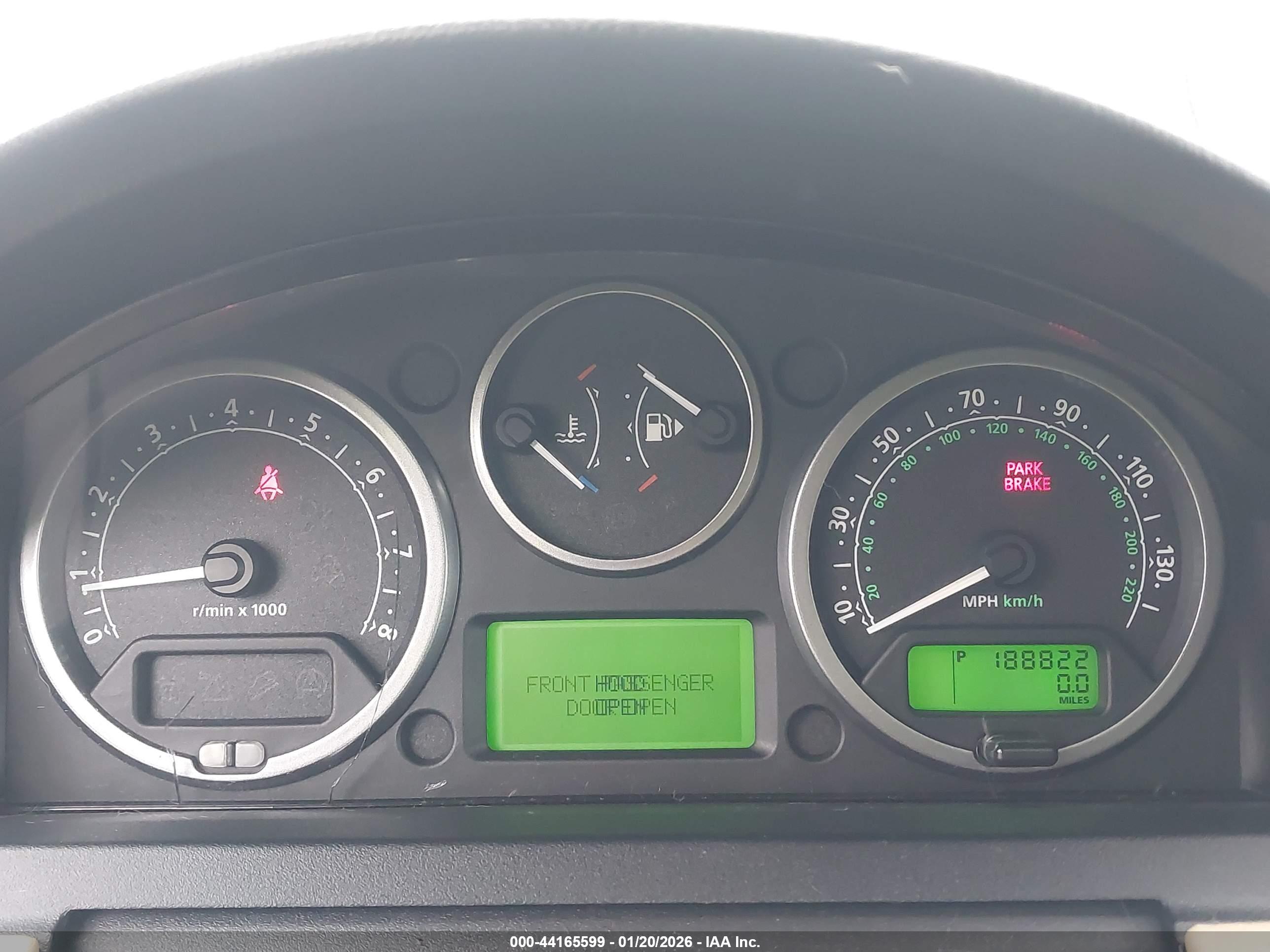 LAND ROVER image 7