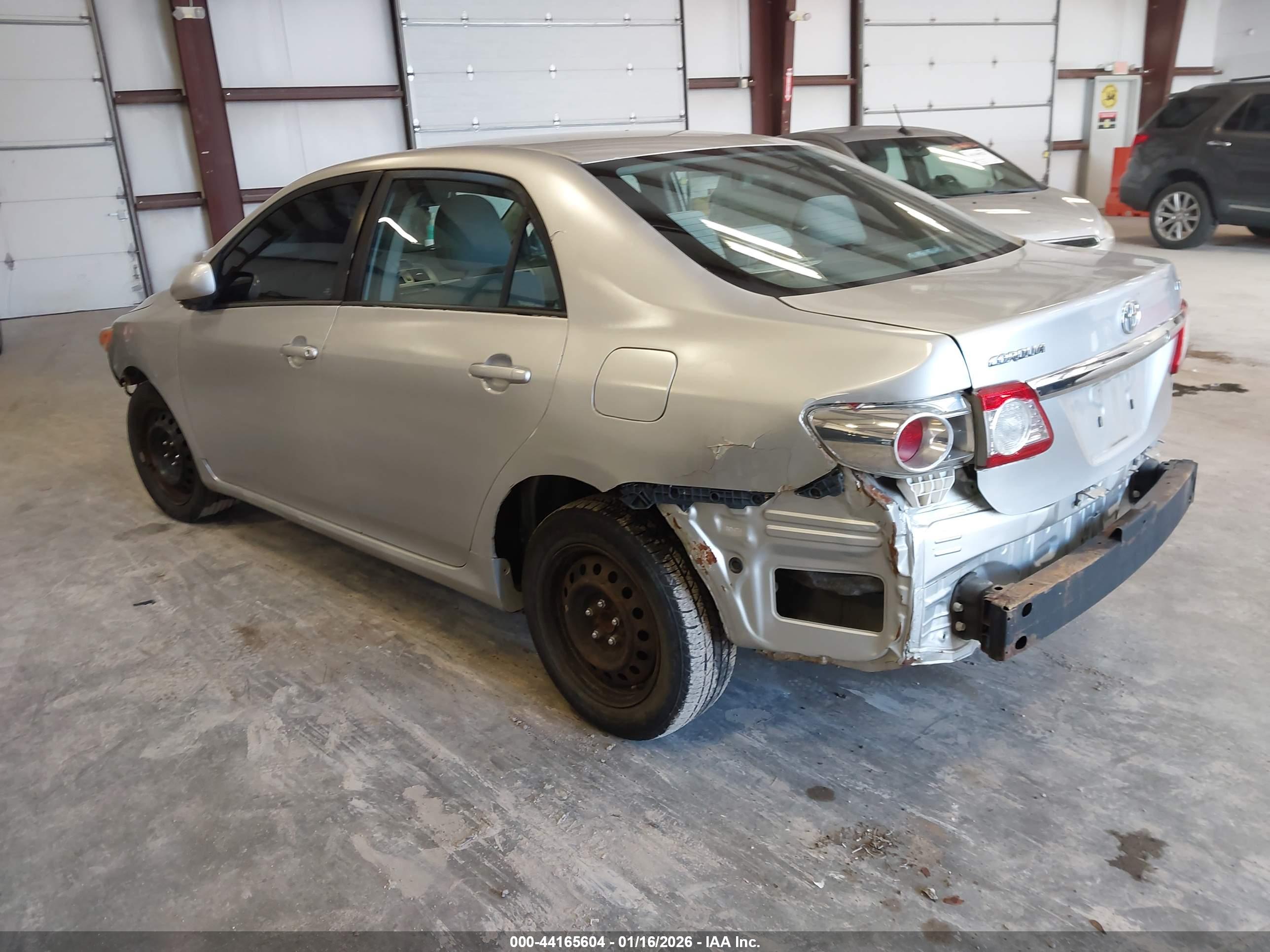 TOYOTA COROLLA image 3