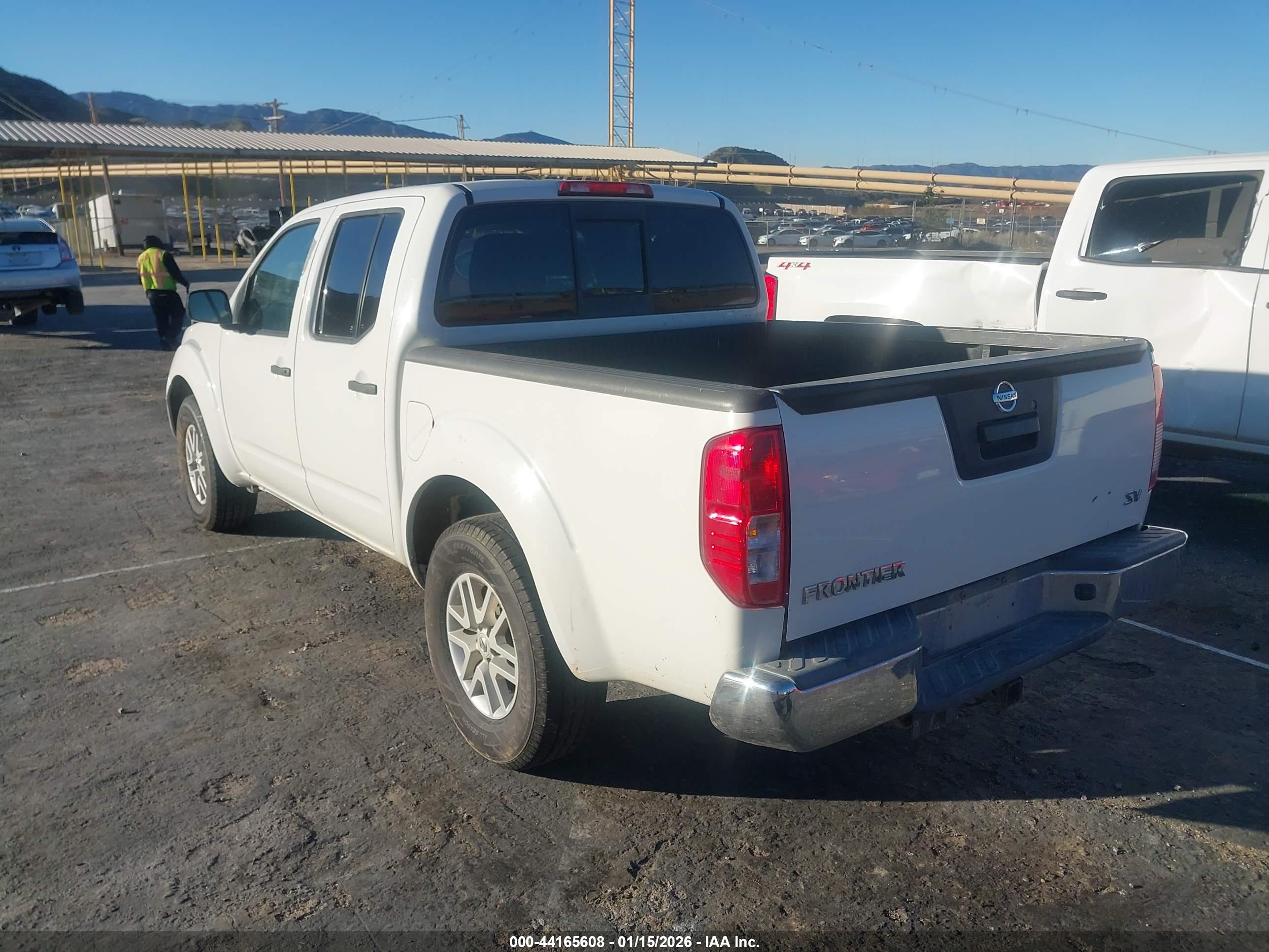 NISSAN FRONTIER image 3