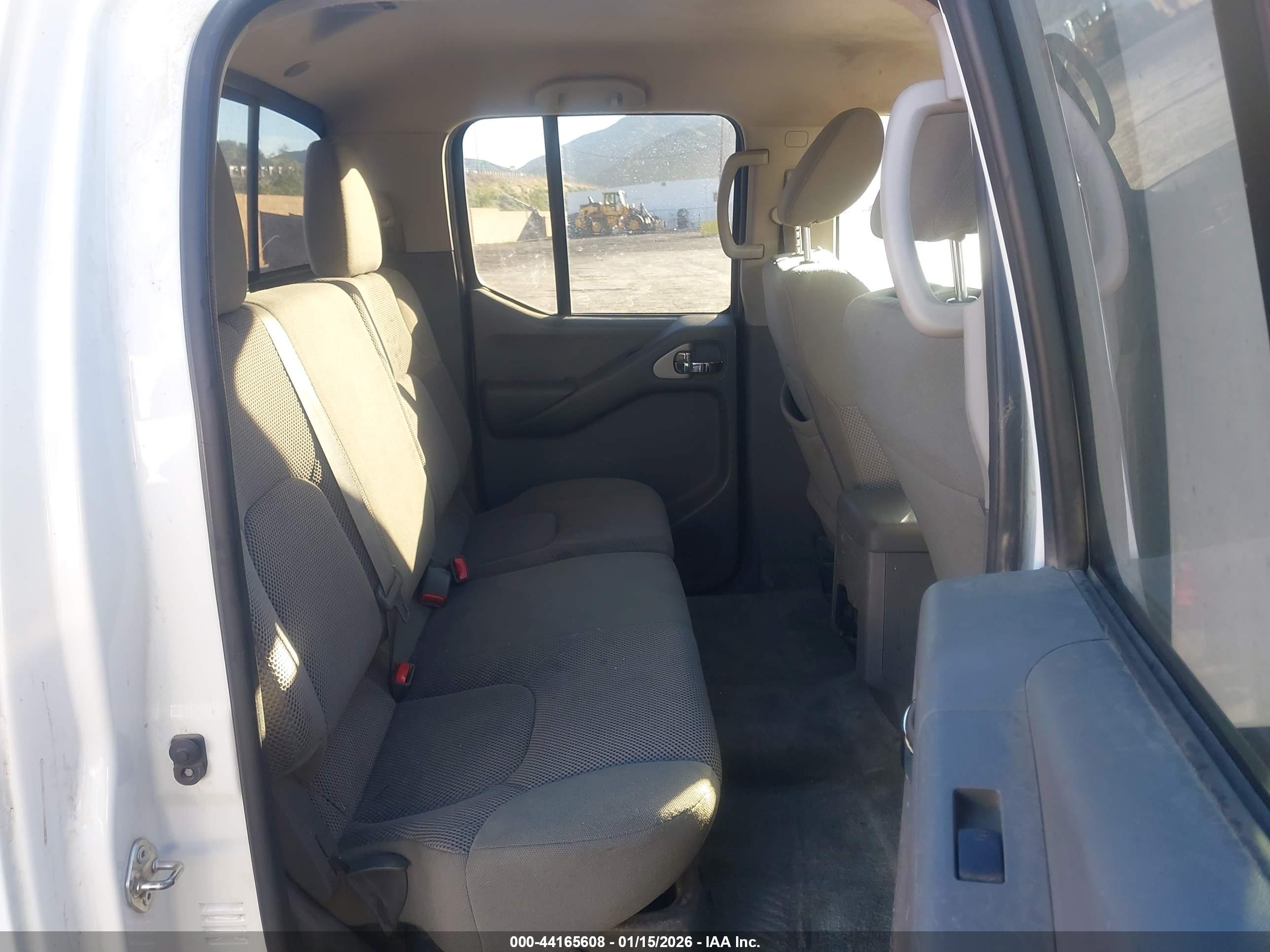 NISSAN FRONTIER image 8